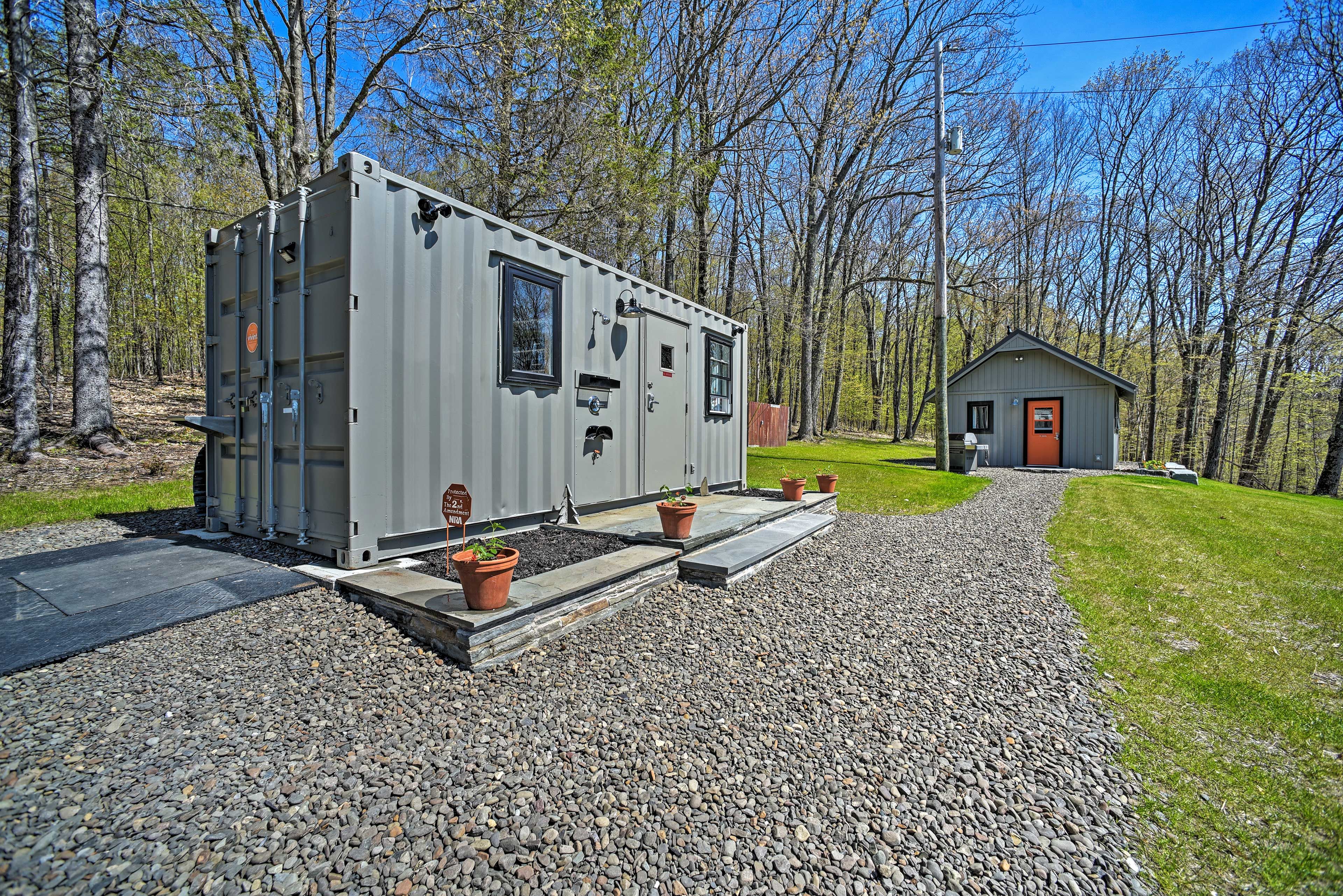Detached Washroom