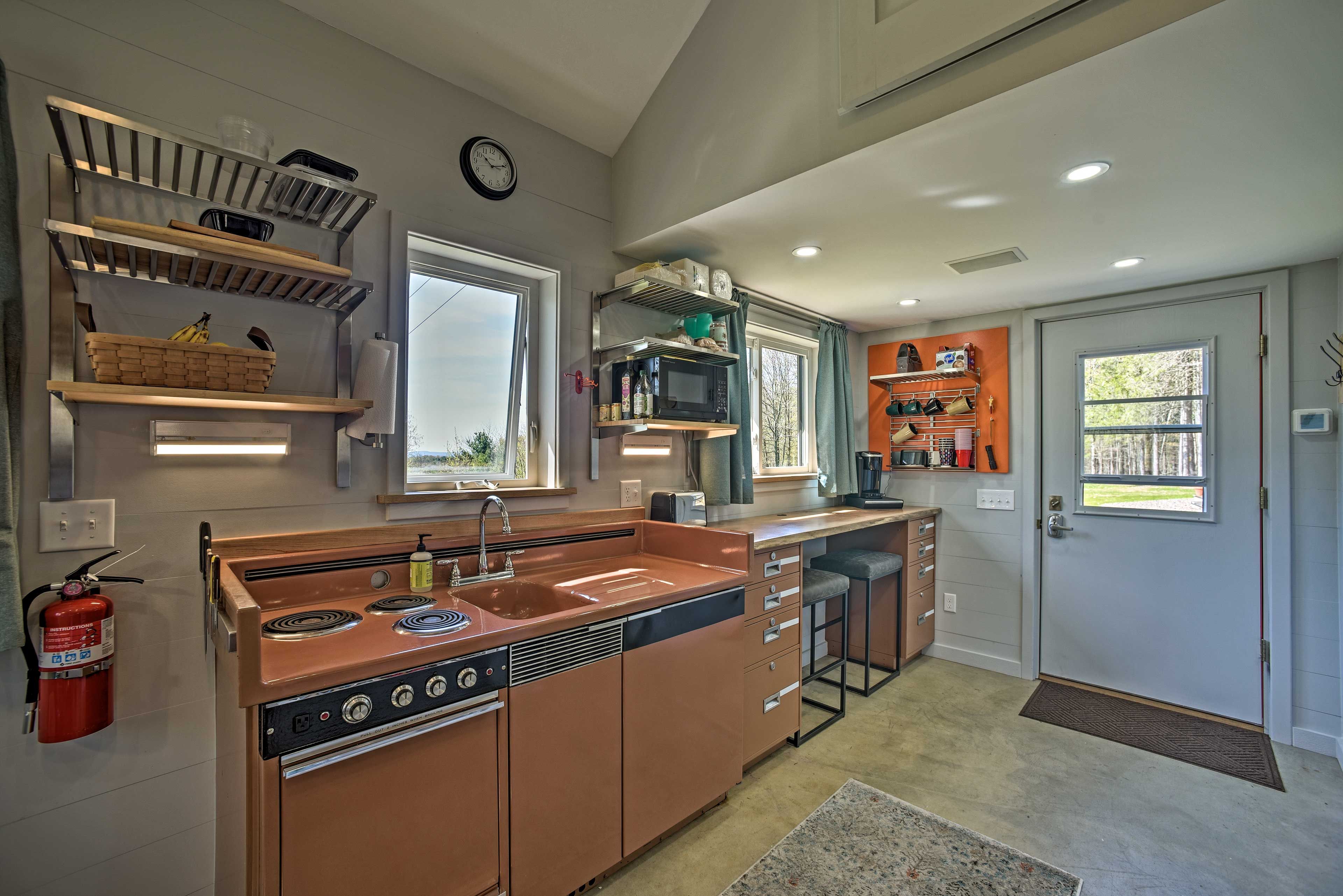 Kitchen | Keurig Coffee Maker | Toaster | Cooking Basics | Spices