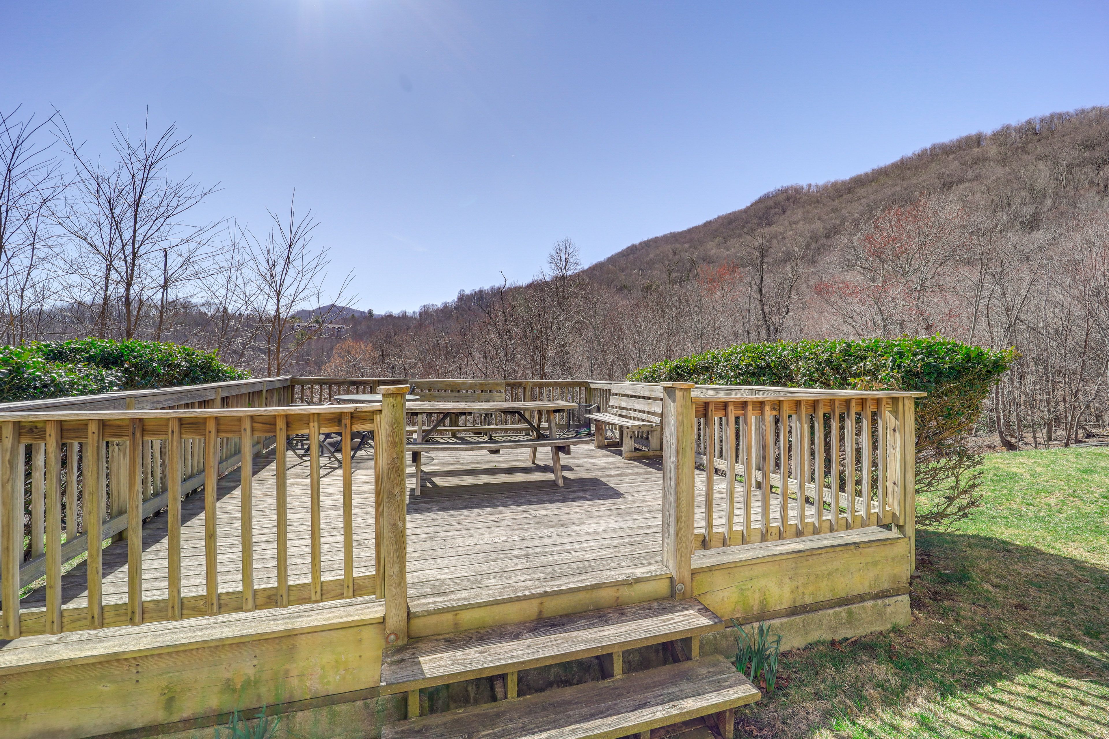 Hawks Peak Condominiums Community Amenities