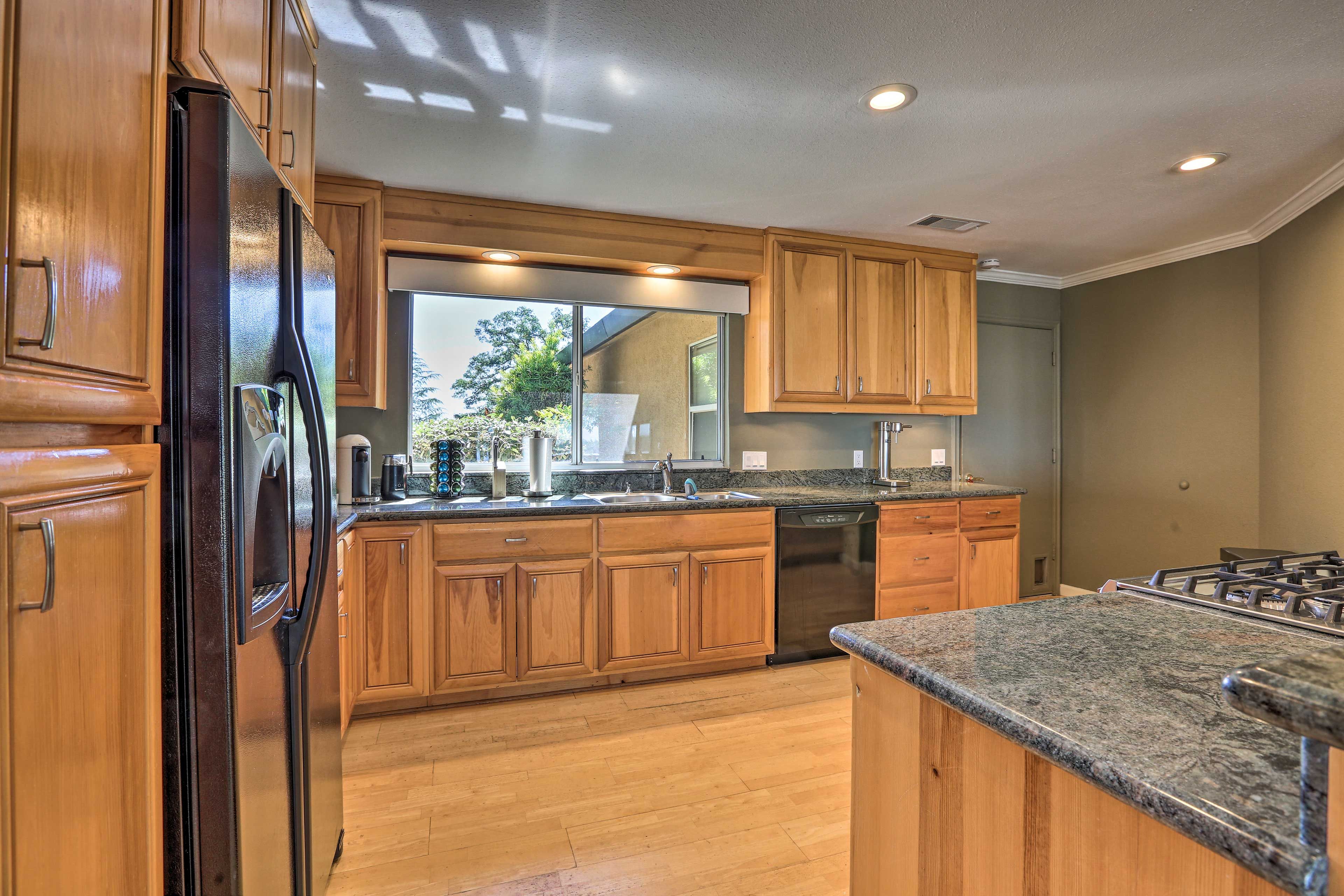 Kitchen | Keurig Coffee Maker | Toaster