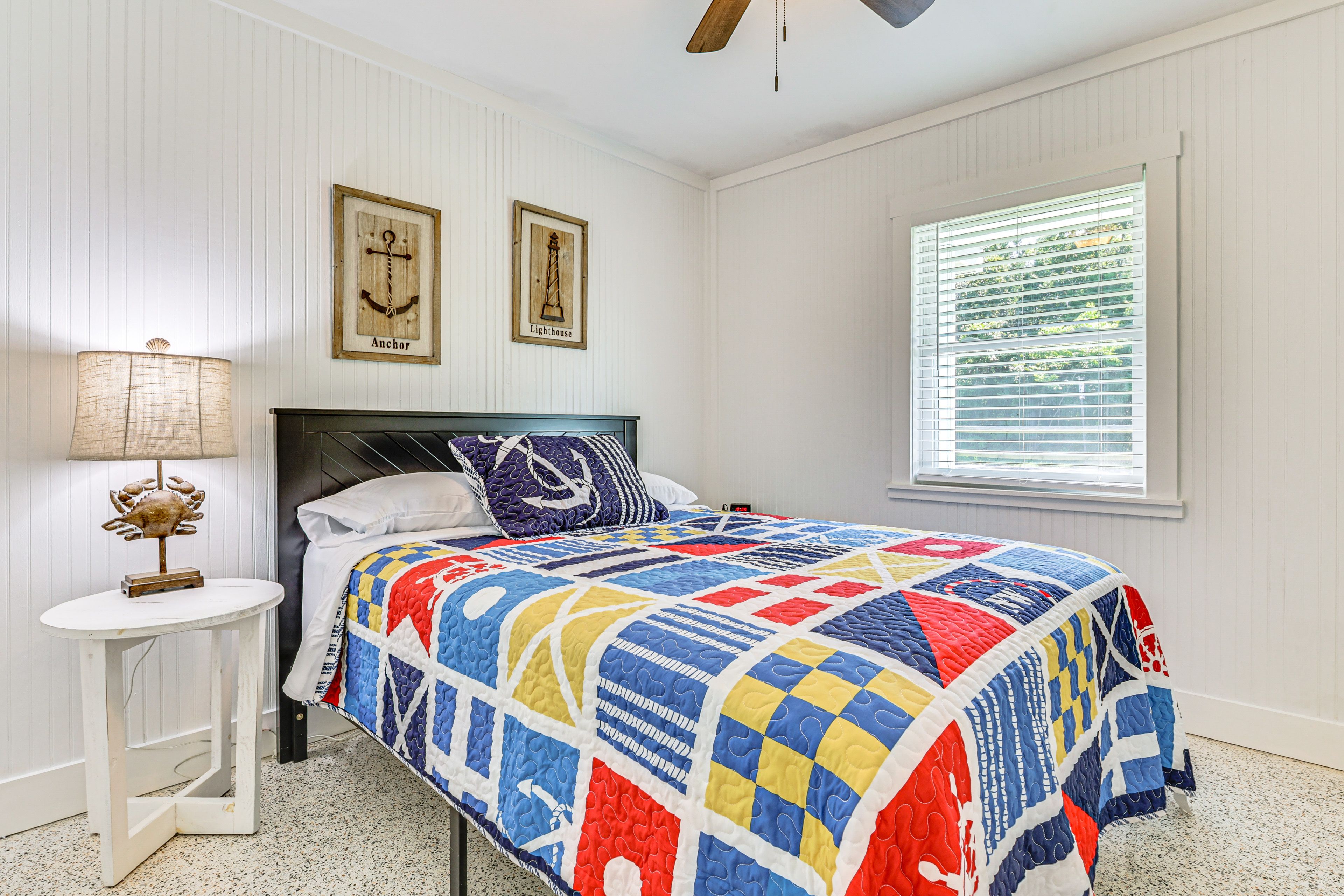 Bedroom 2 | Queen Bed