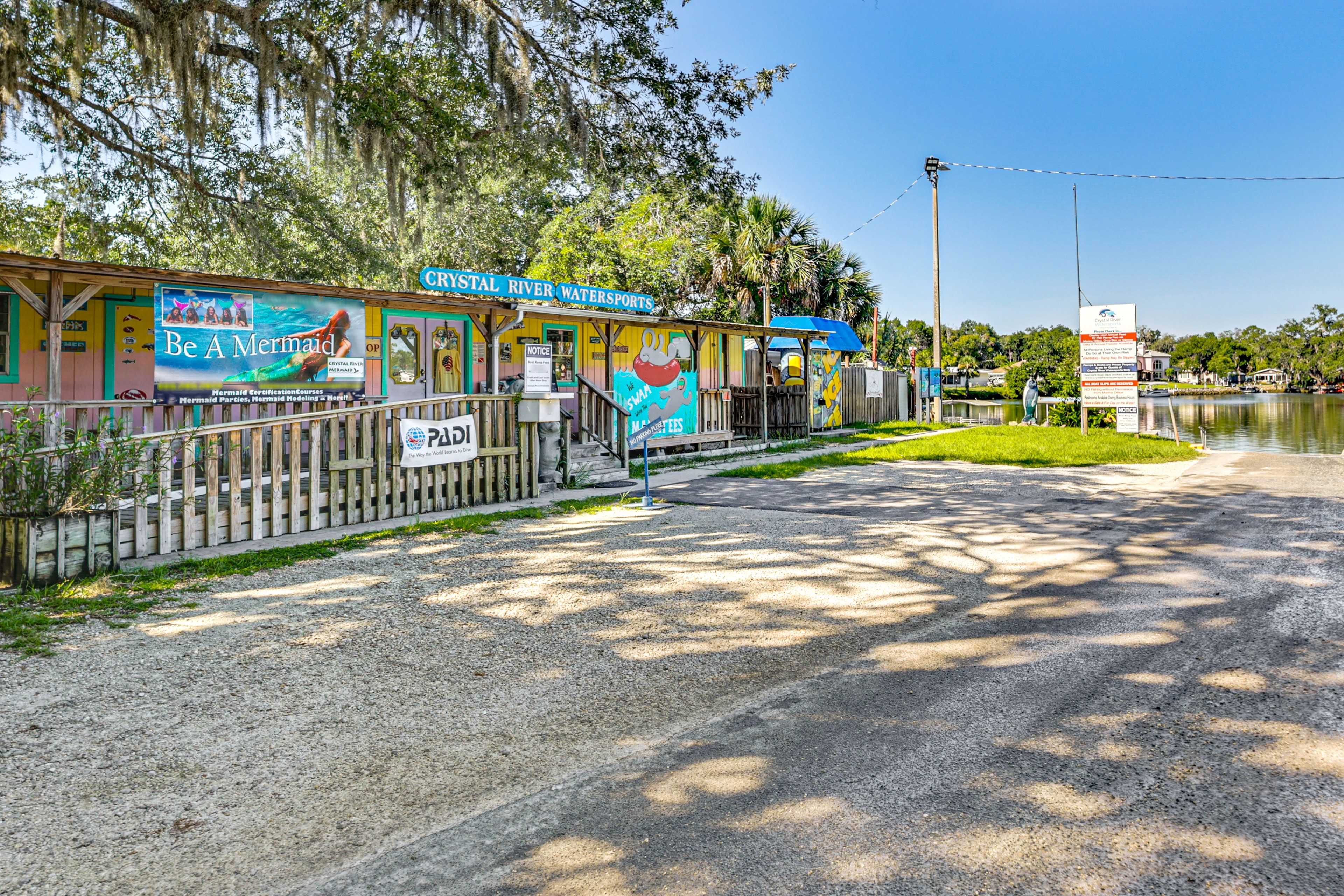 Walk to Crystal River Watersports