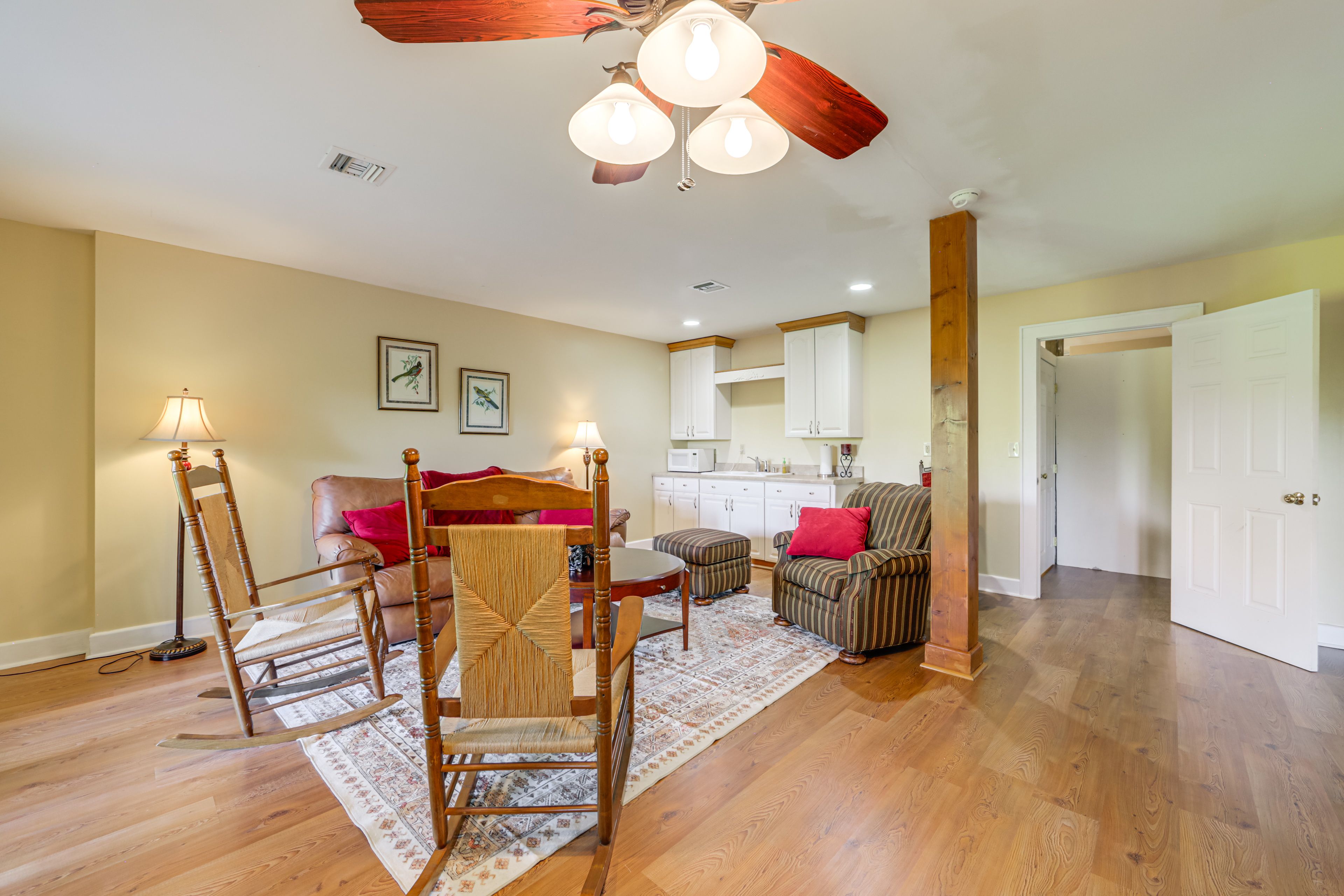 Basement Living Room & Wet Bar