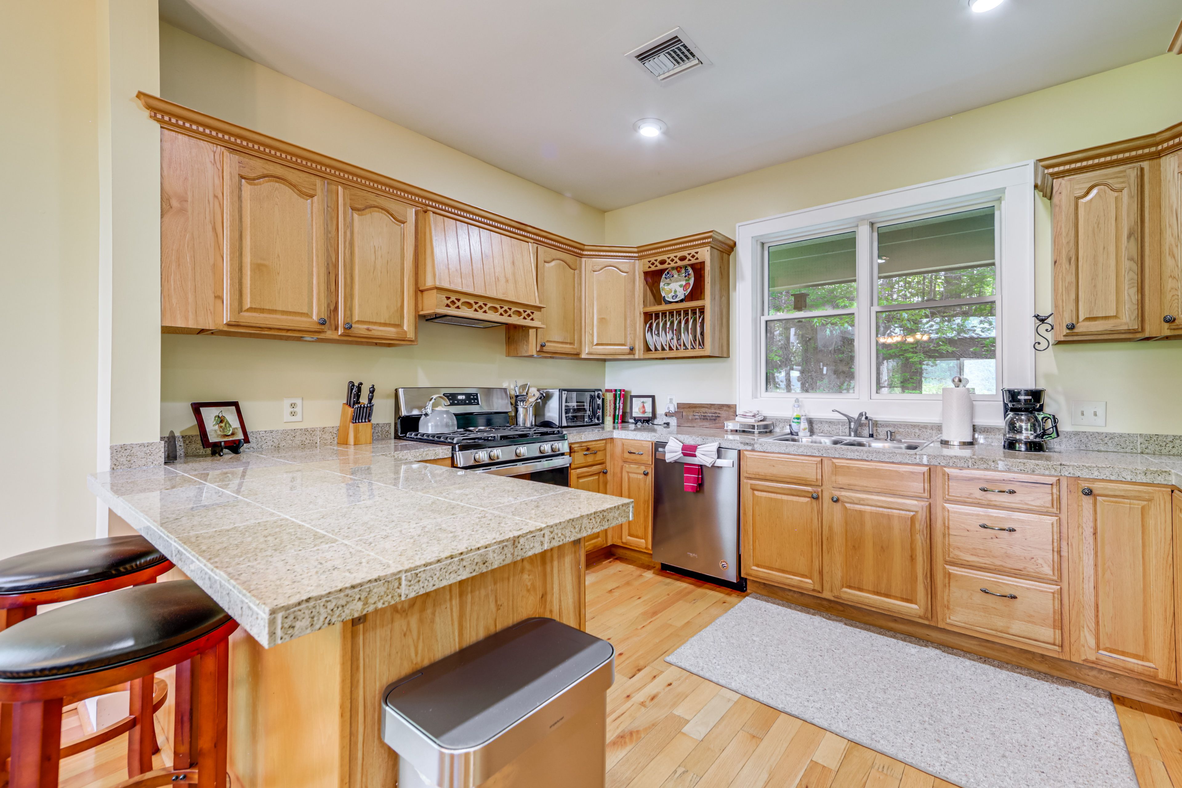 Kitchen | Main Floor