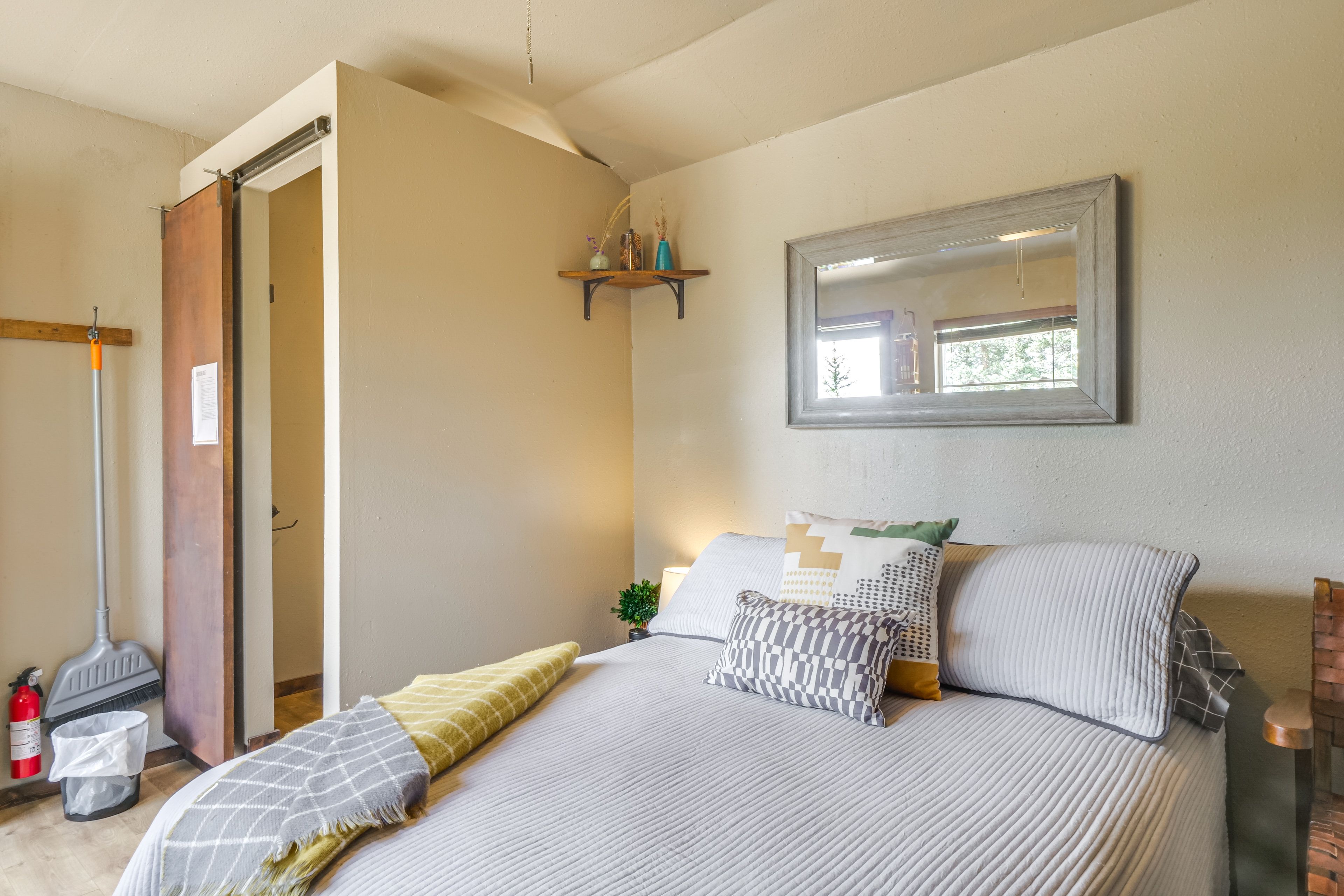 Bedroom 4 (Bunkhouse) | Full Bed