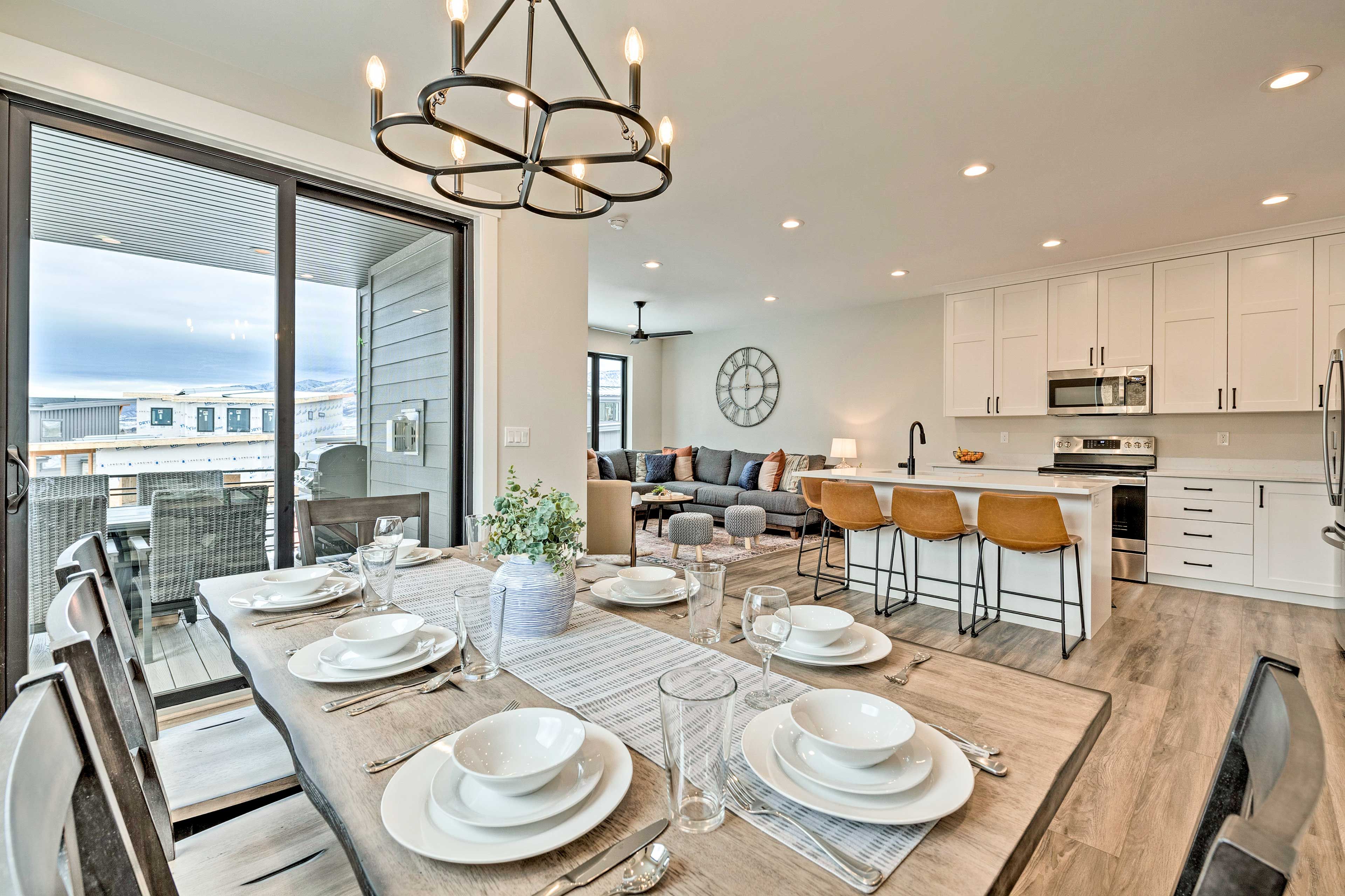 Dining Room | Main Floor