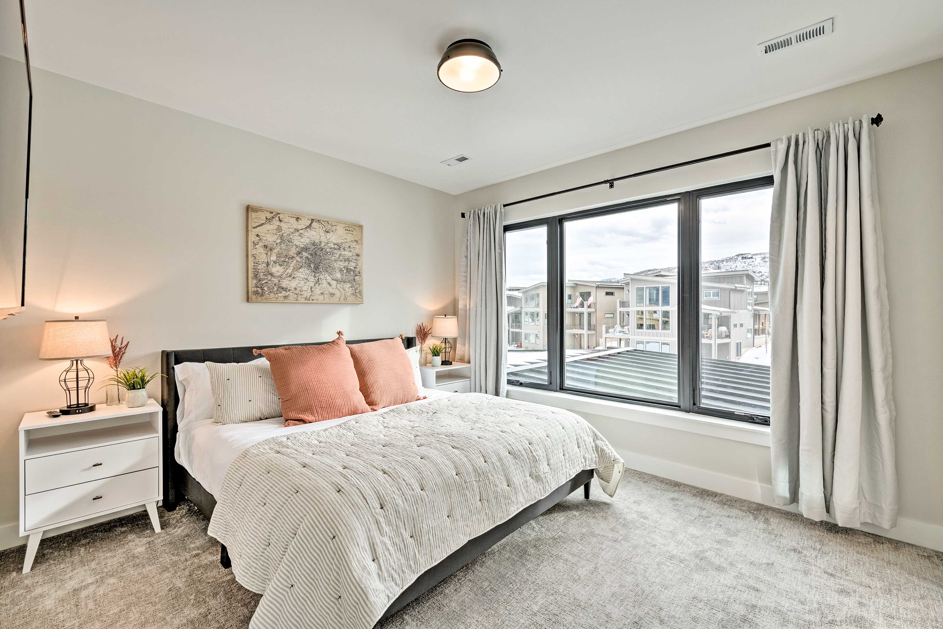 Bedroom 2 | King Bed