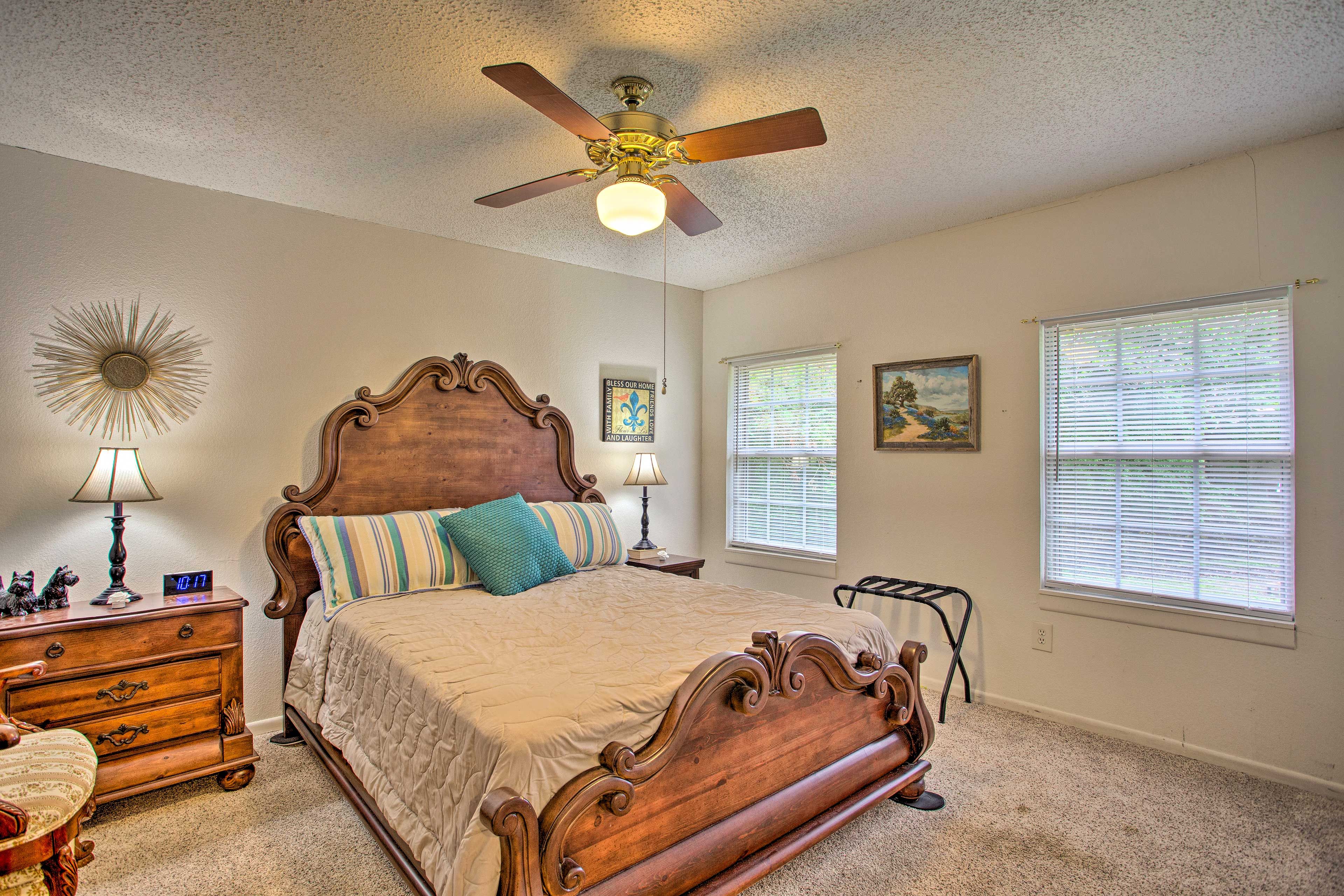 Bedroom 2 | Queen Bed | Linens Provided