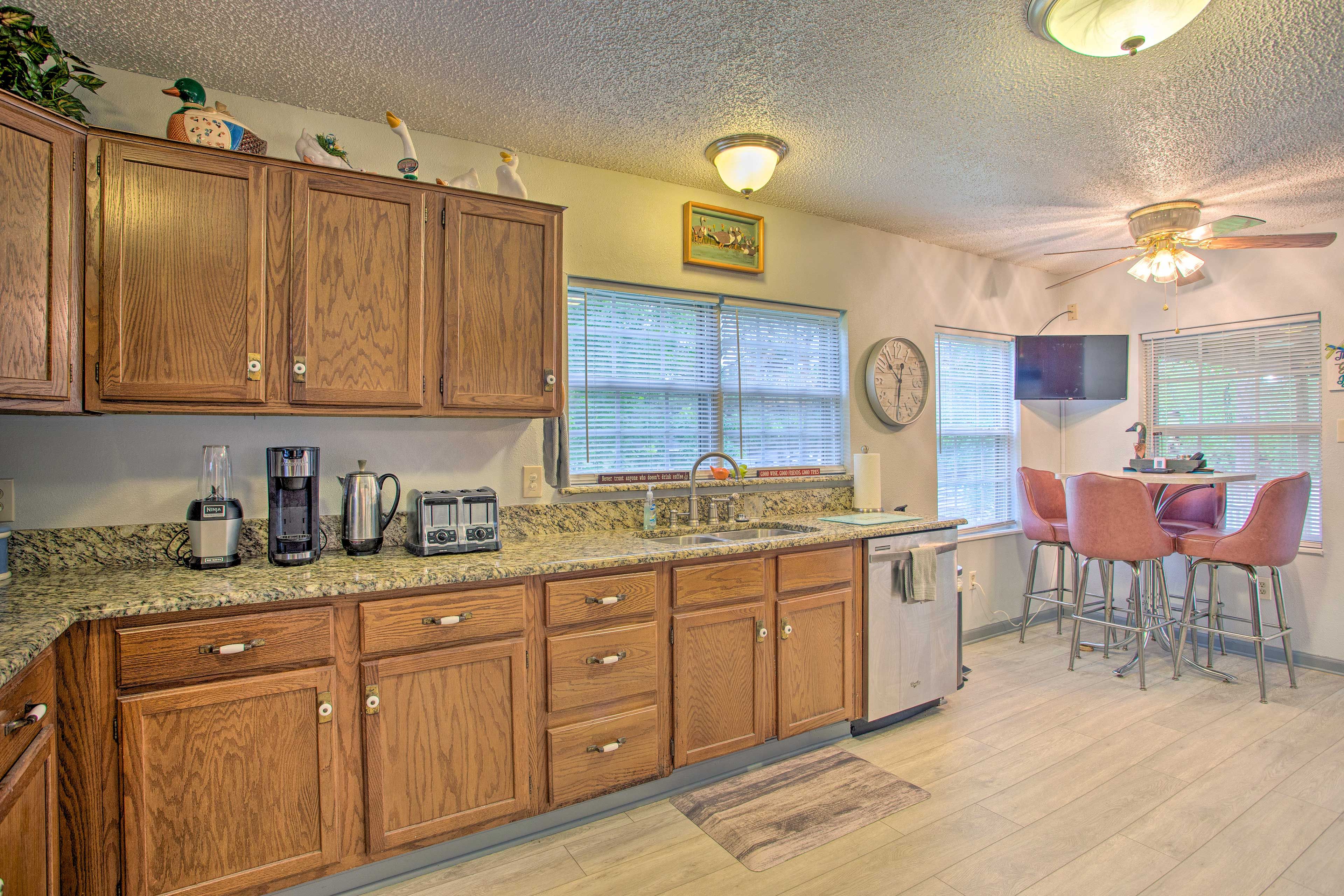 Fully Equipped Kitchen | Cooking Basics | Complimentary Spices