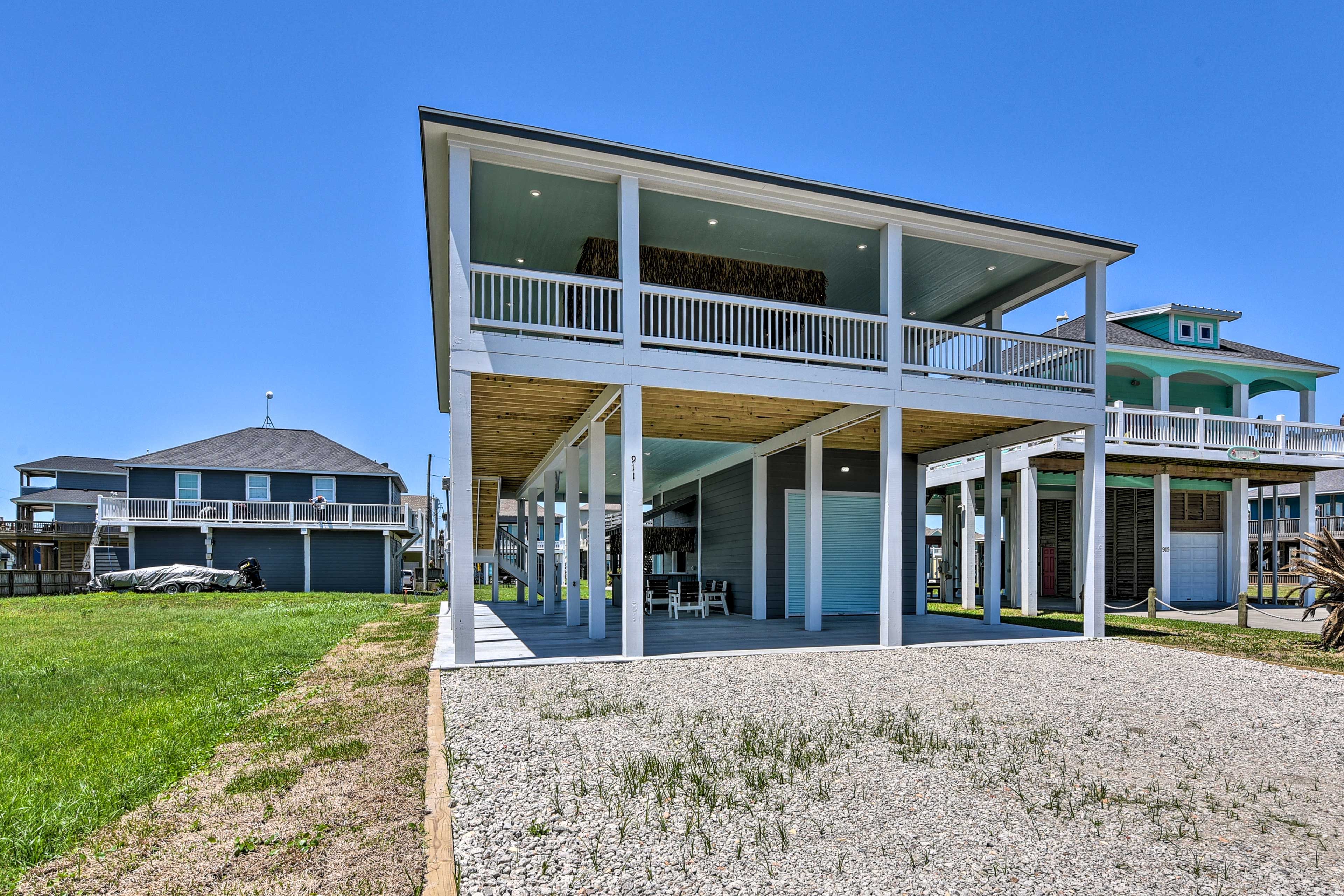 Private Exterior | Garage (2 Vehicles) | Driveway (2 Vehicles)