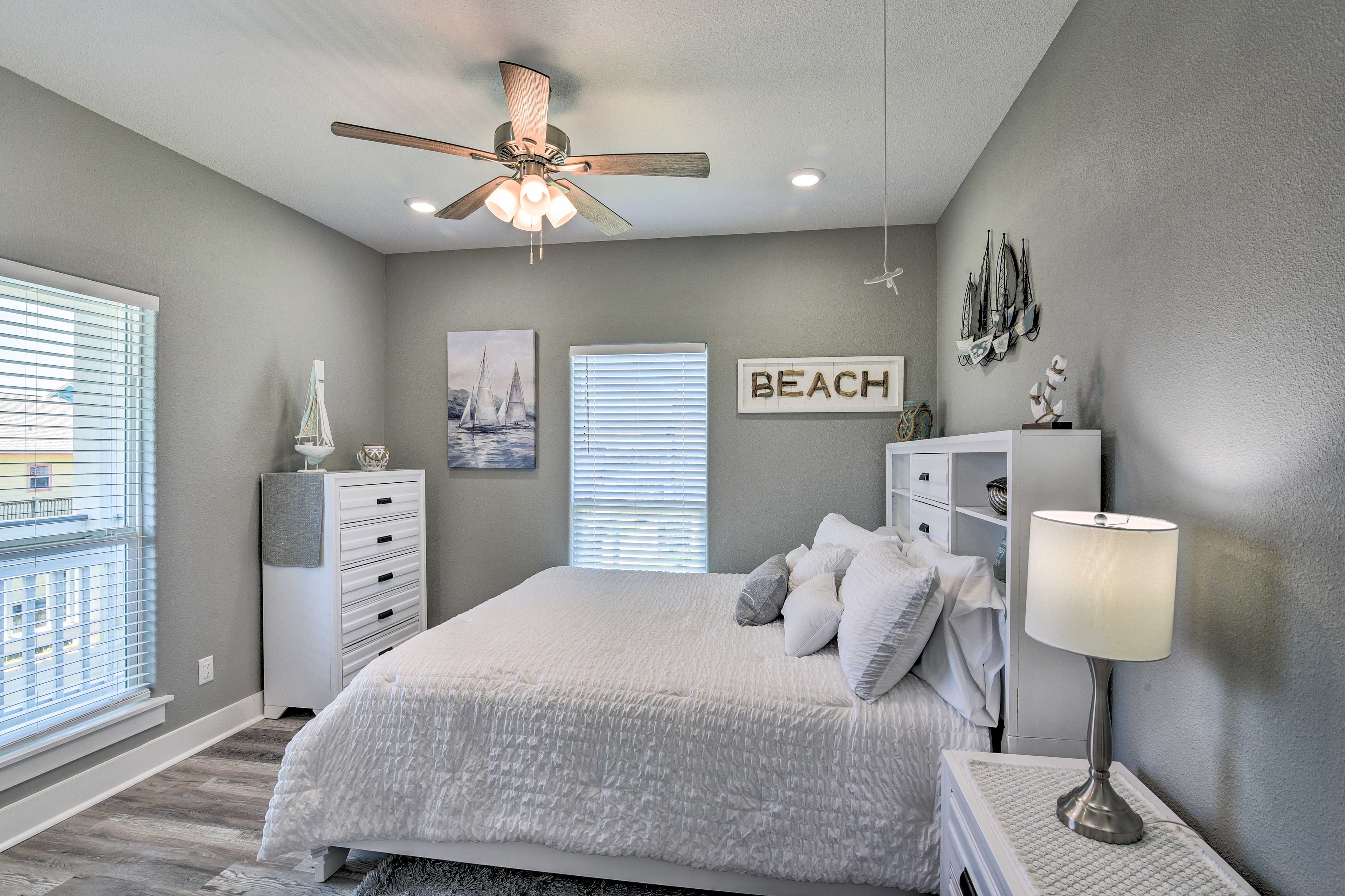 Bedroom 2 | King Bed