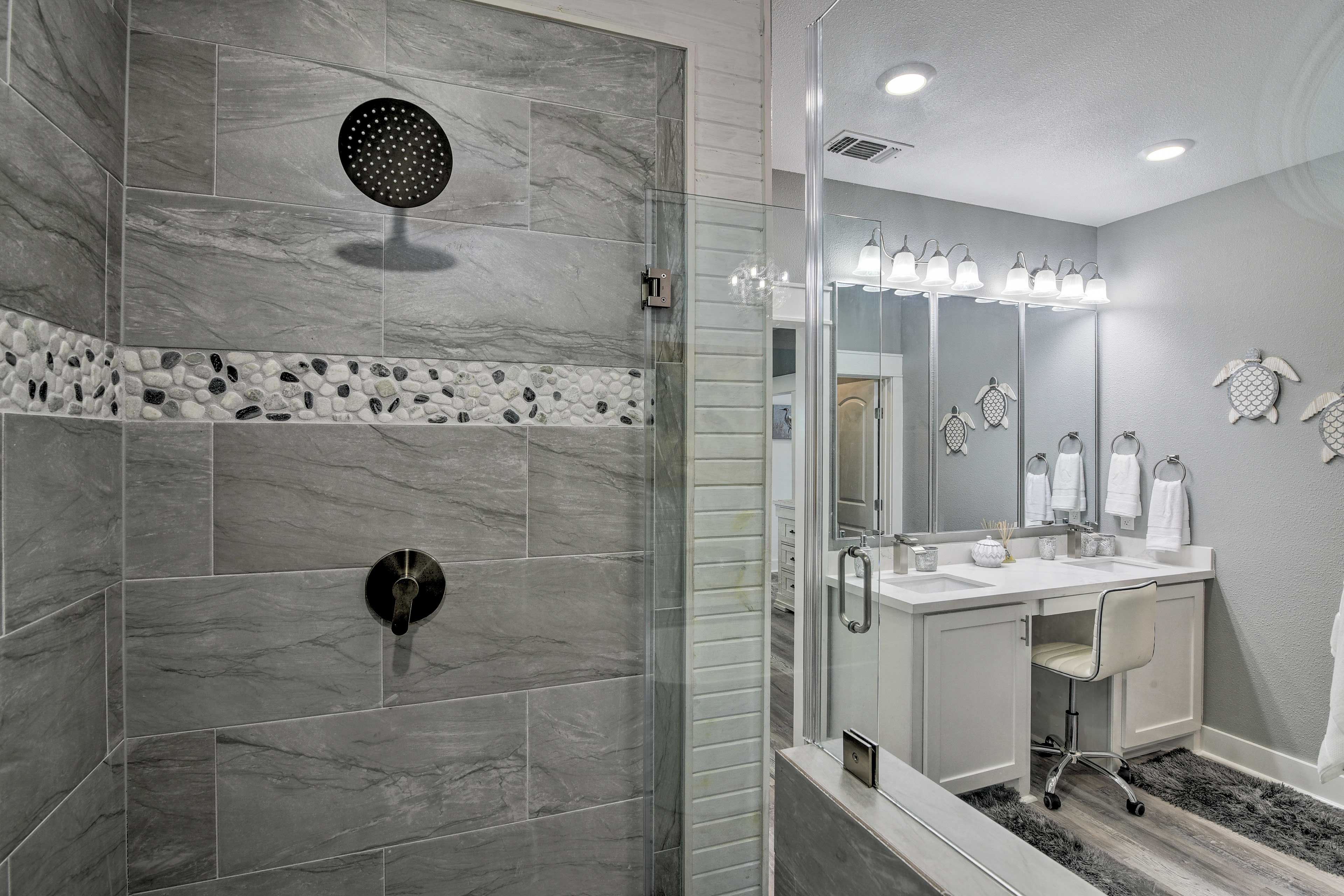 En-Suite Bath