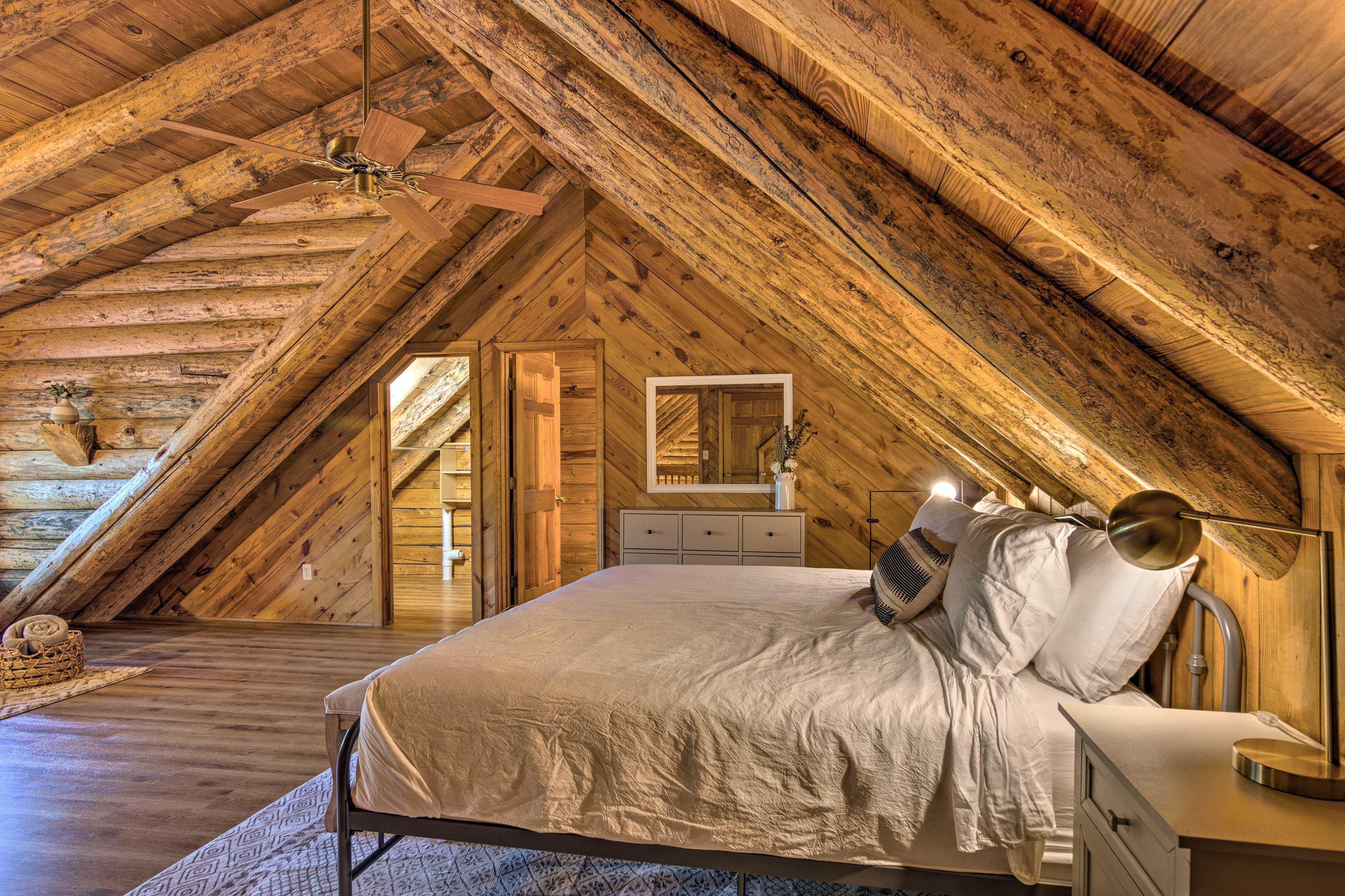 Bedroom 2 | King Bed