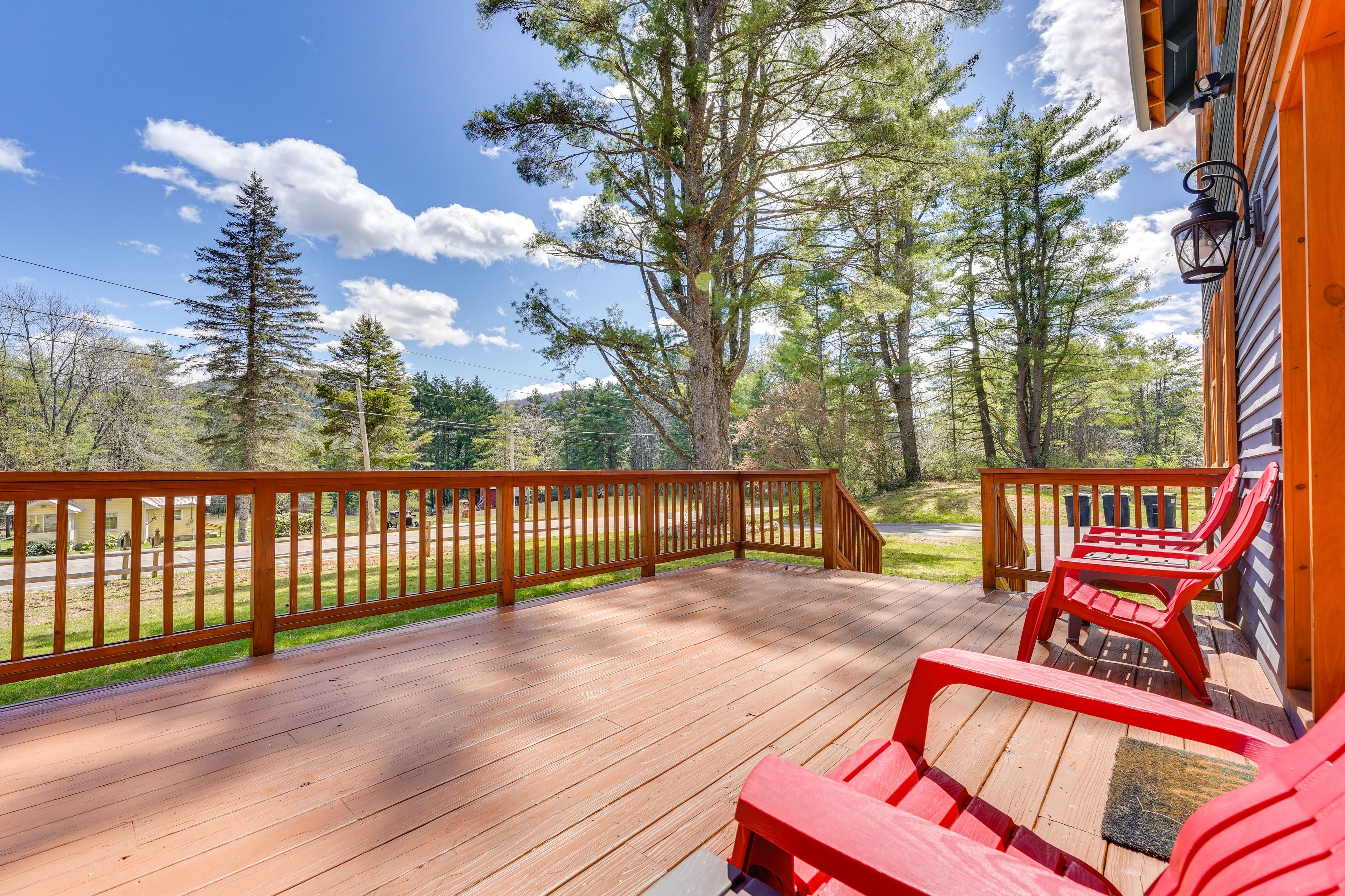 Front Deck | Keyless Entry | Ring Doorbell