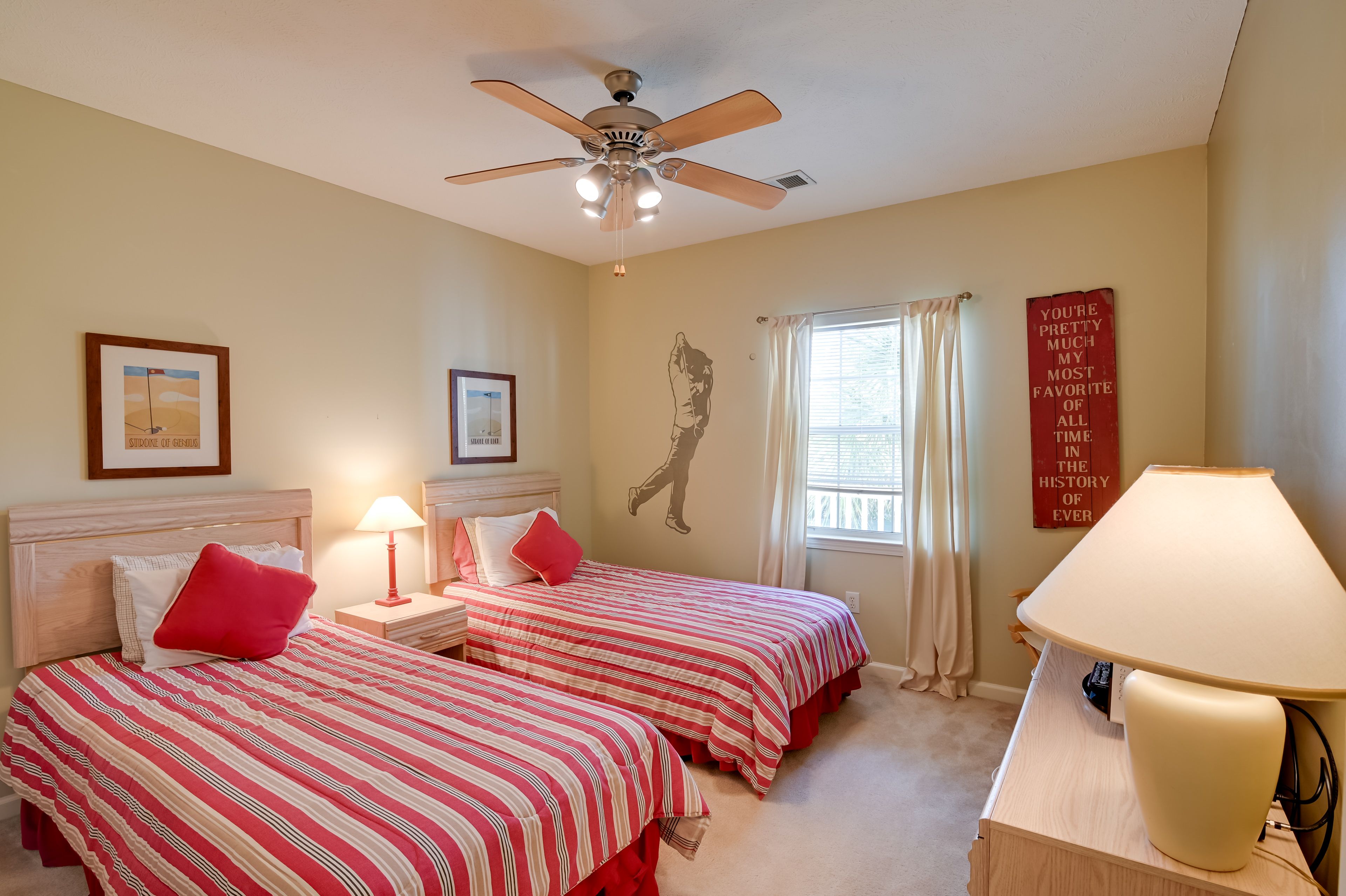 Bedroom 2 | 2 Twin Beds | Cable TV