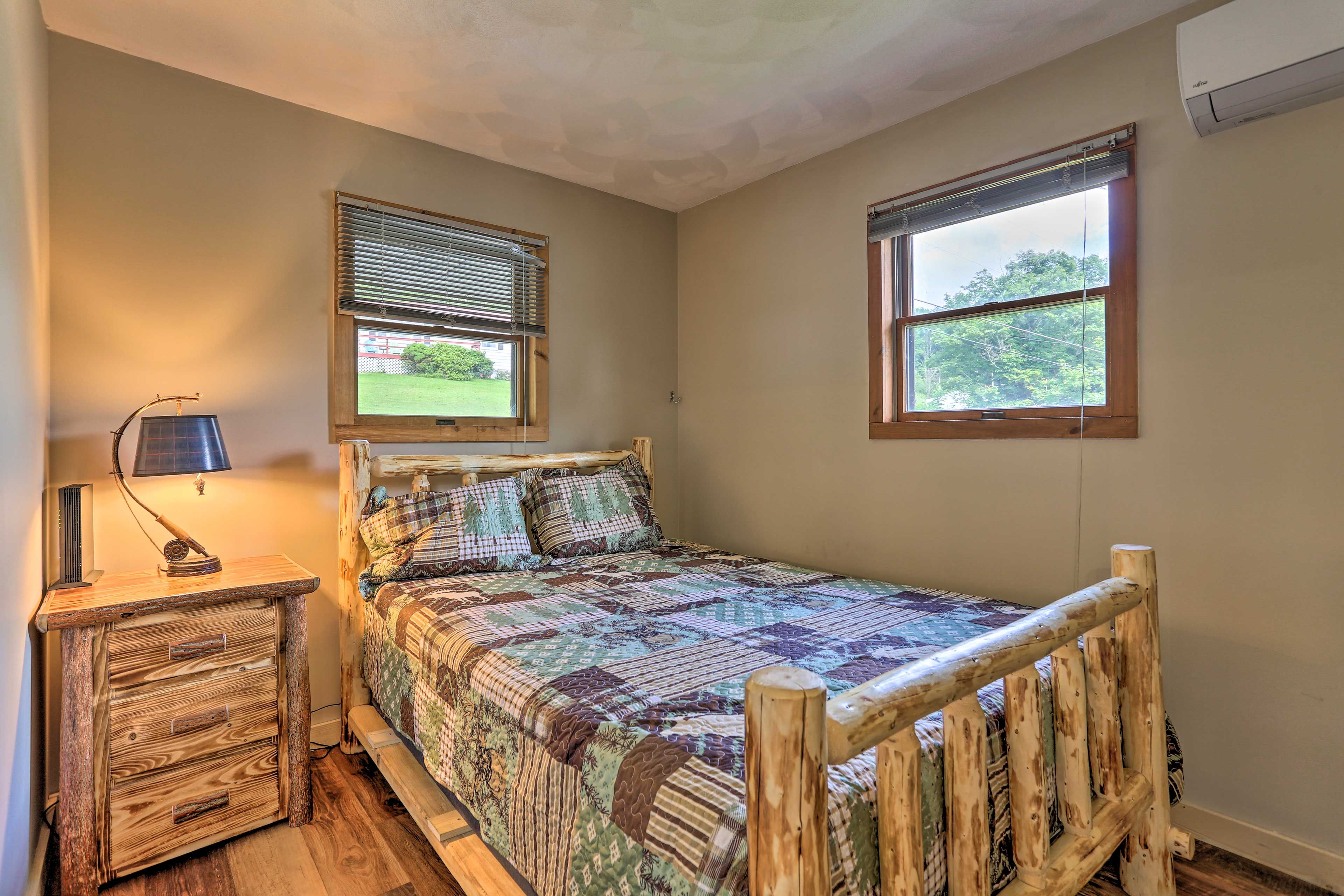 Bedroom 2 | Main Floor | Queen Bed