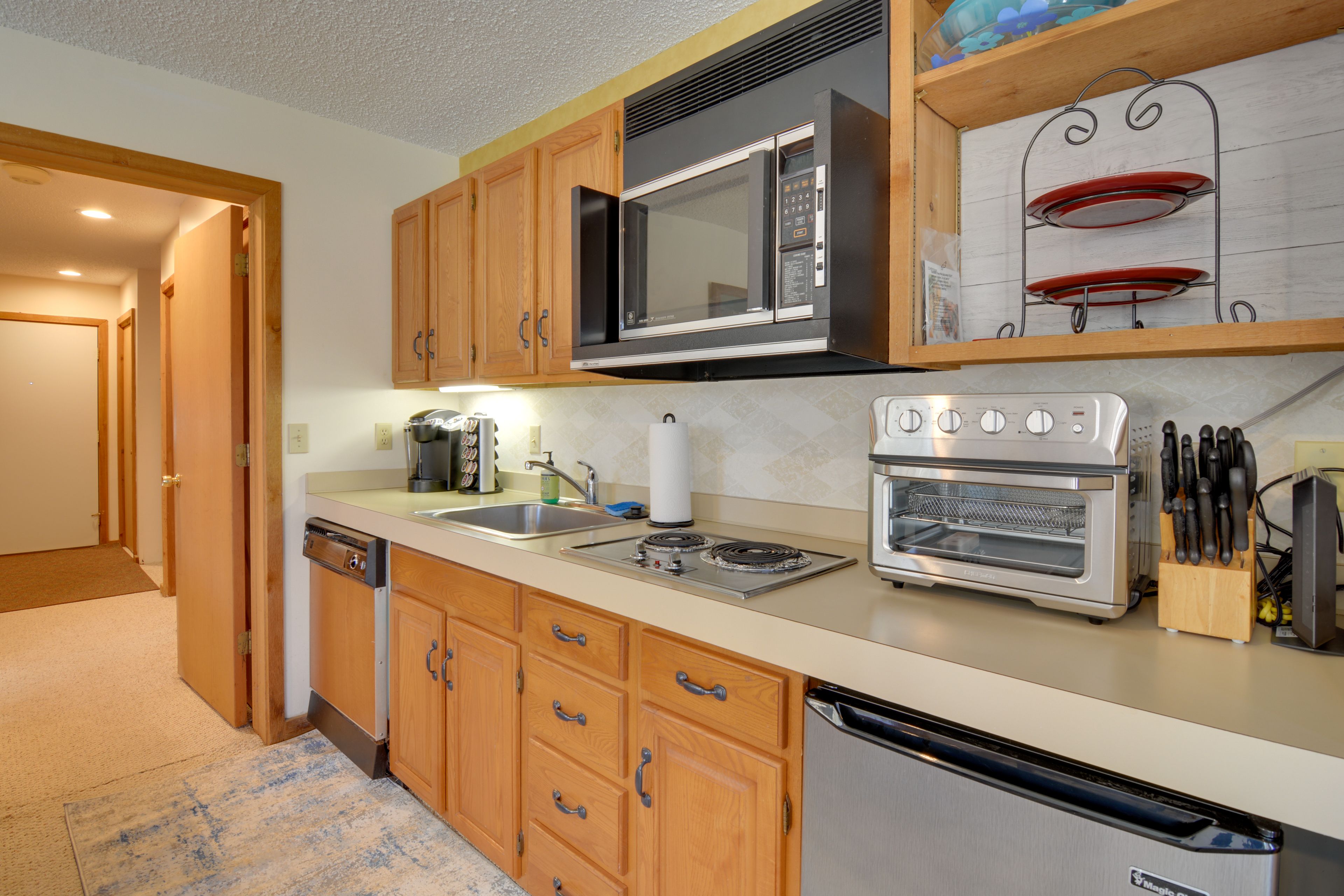 Fully Equipped Kitchenette | Spices | Cooking Basics | Hot Water Pot