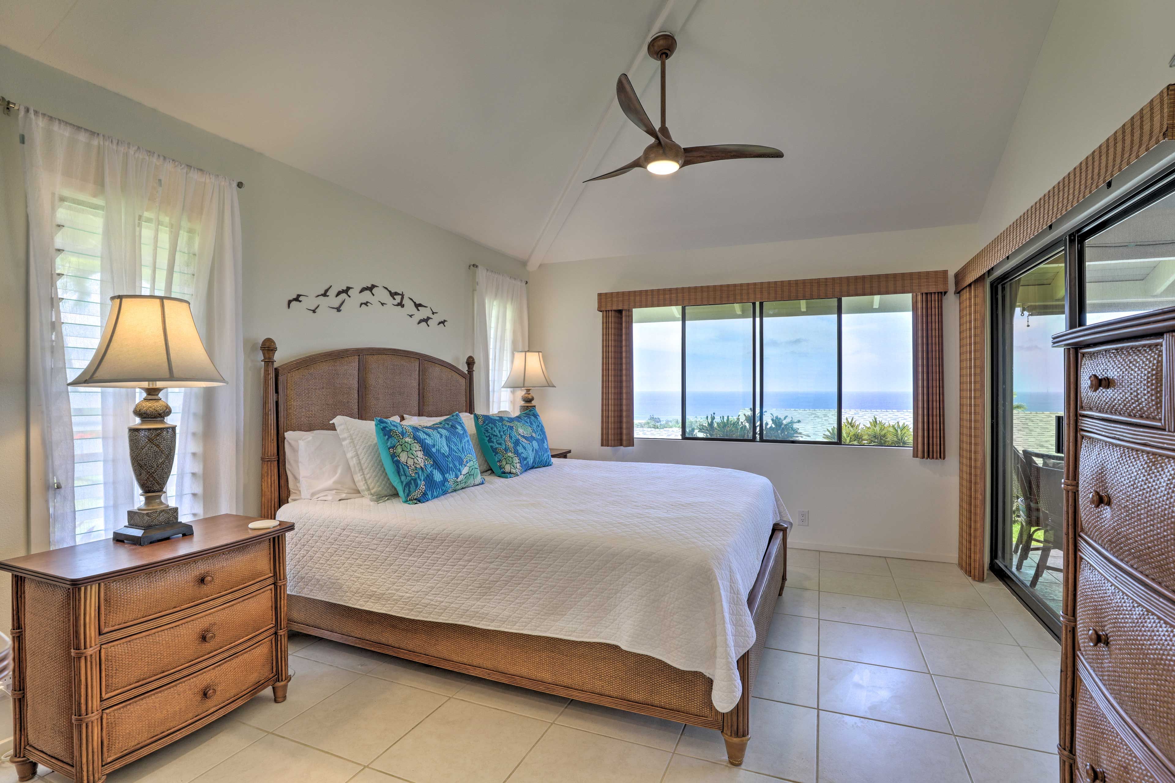 Bedroom 1 | Queen Bed | Linens Provided