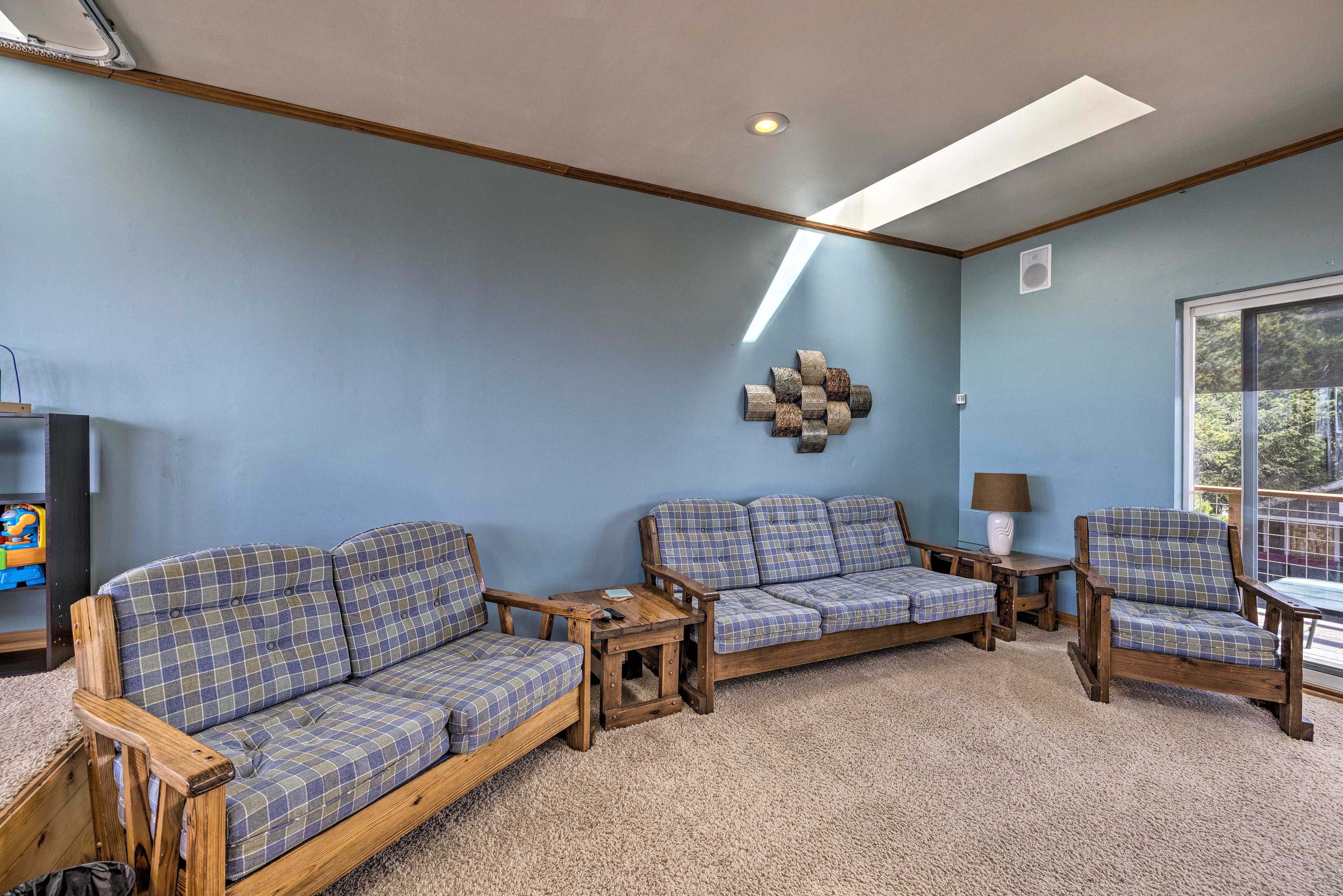 Family Room | 2nd Floor | Central Heating
