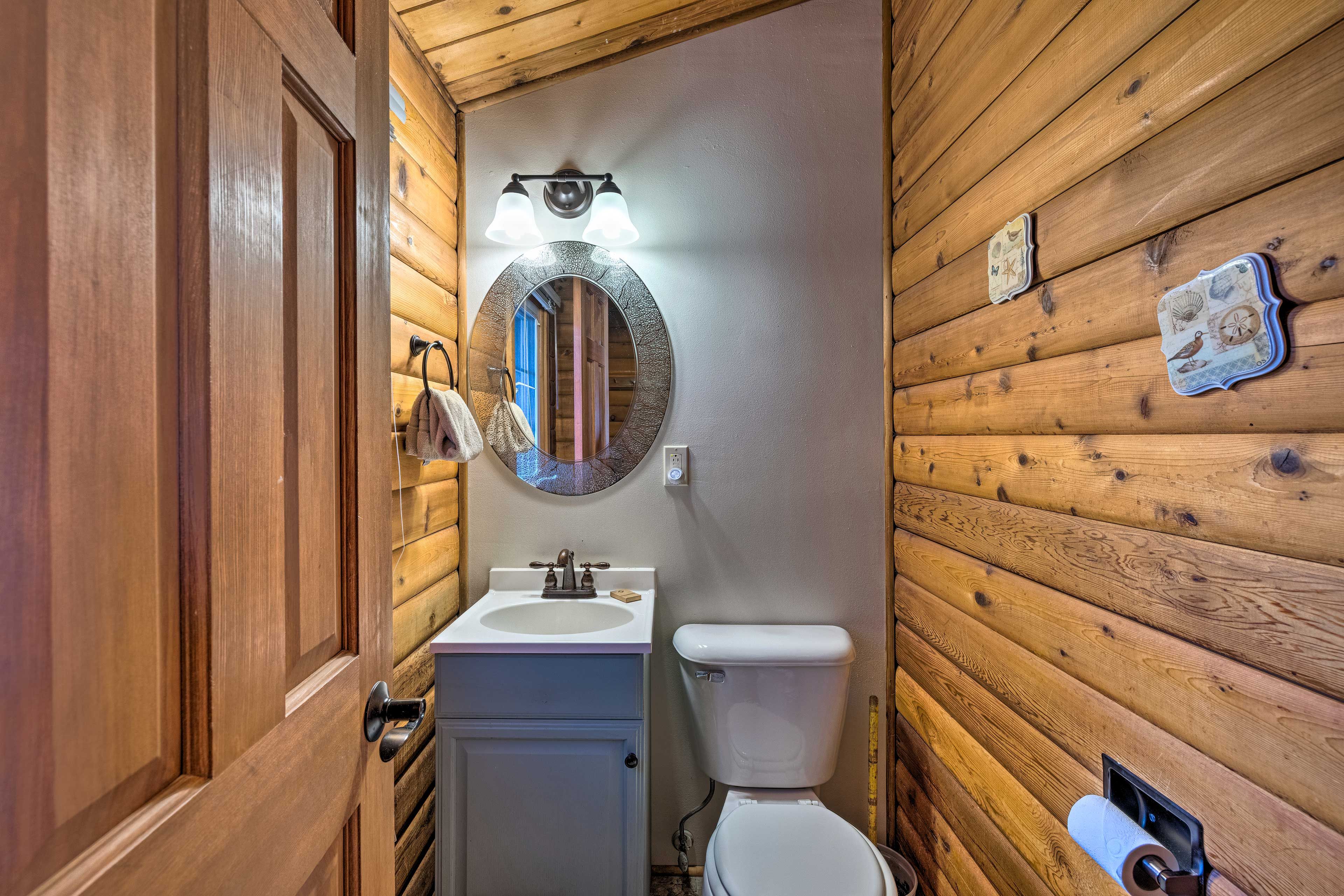 Half Bathroom | 1st Floor