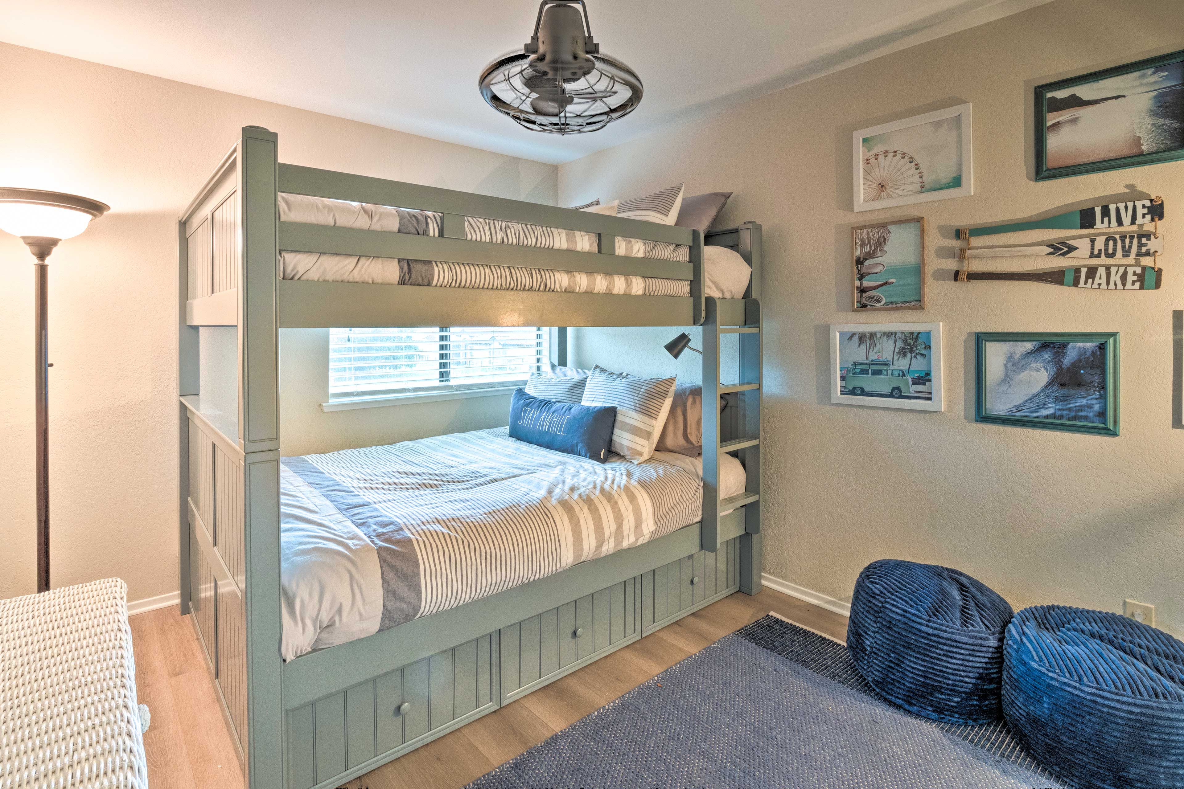 Bedroom 2 | Queen Bunk Bed | Full Trundle Bed | Upper Level
