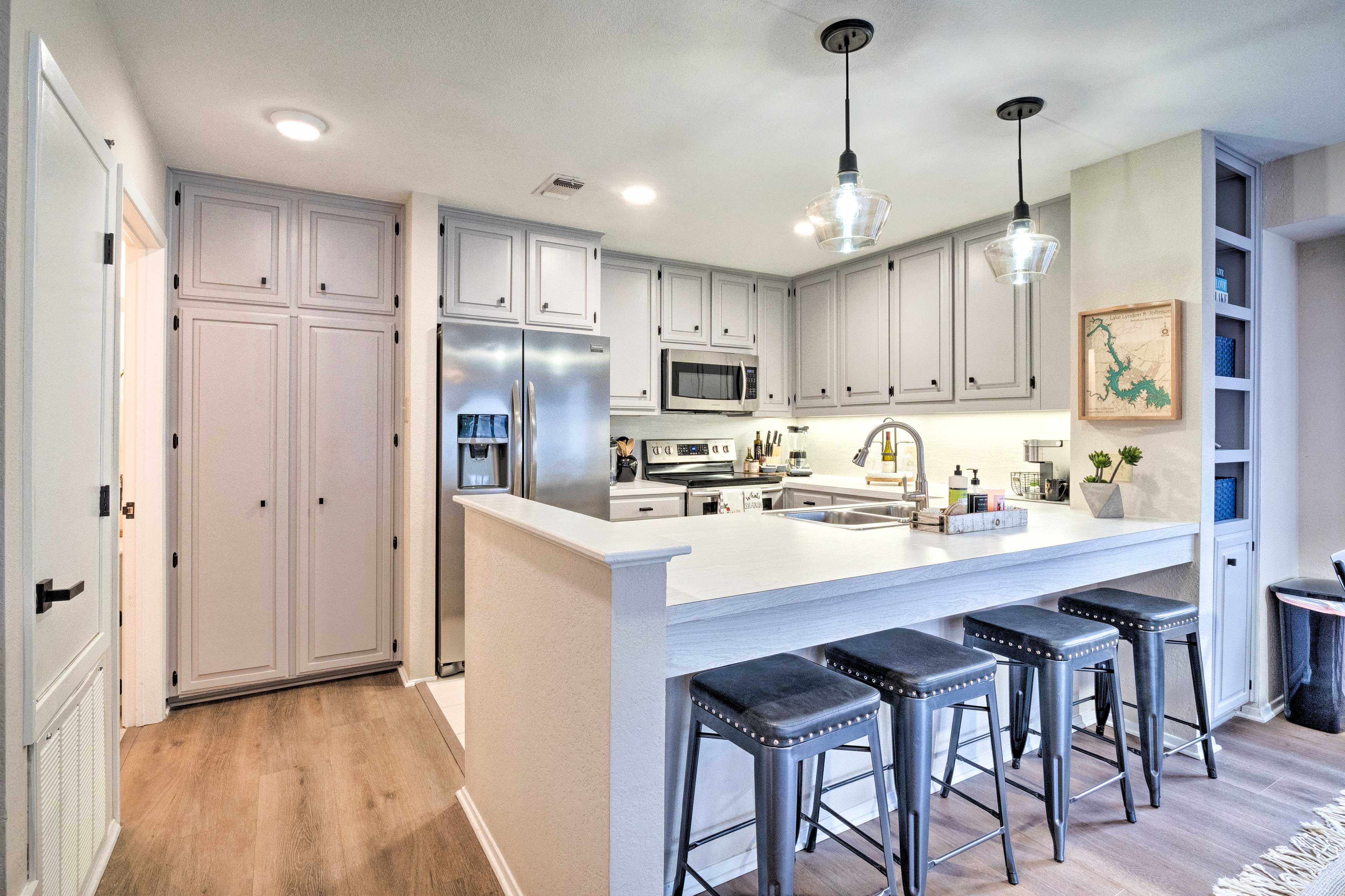 Kitchen | Cooking Basics | Coffee Maker | Main Level