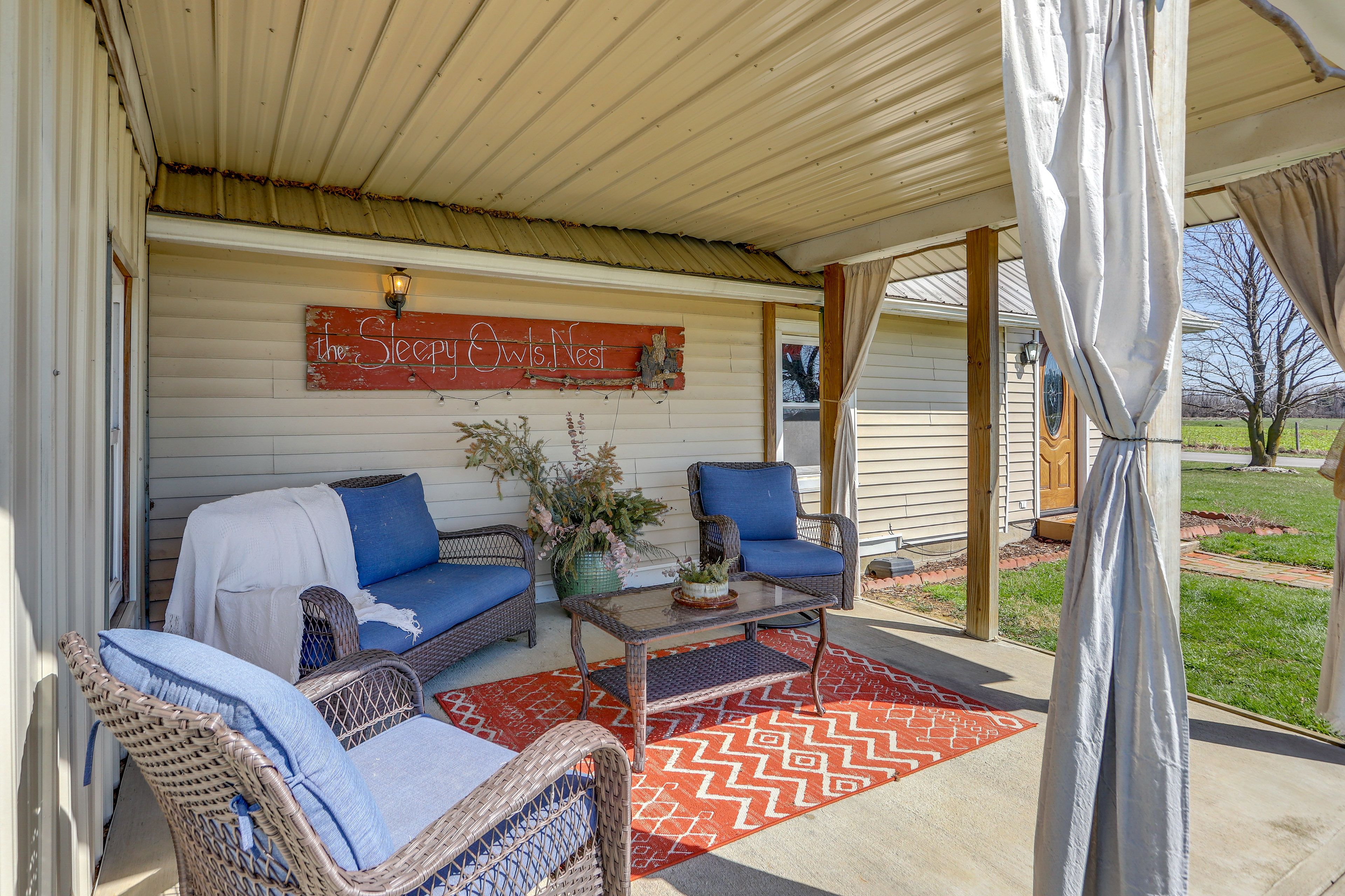 Shiloh Vacation Rental | 3BR | 1BA | 2-Story Cabin | 1,900 Sq Ft