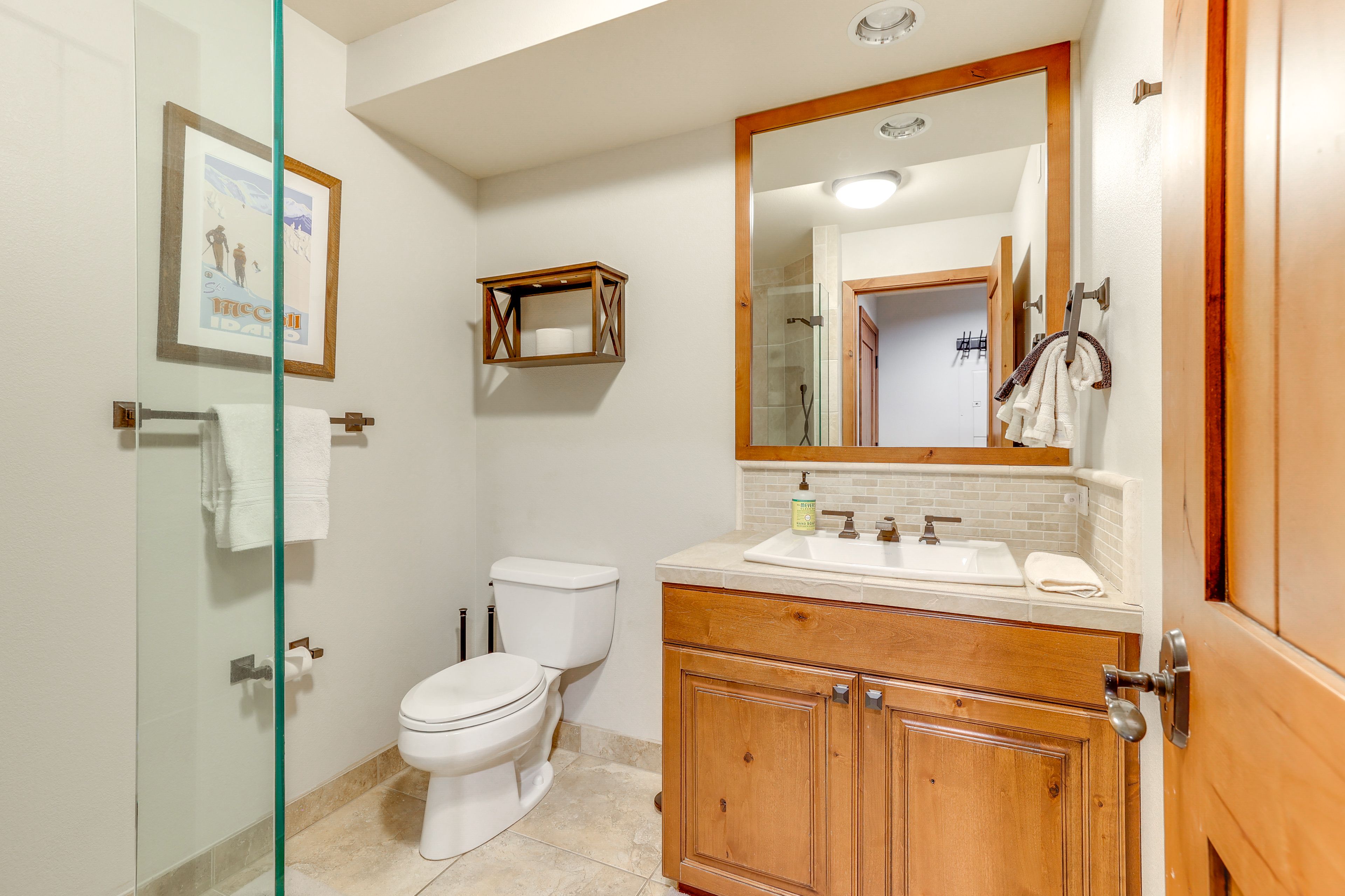 Full Bathroom