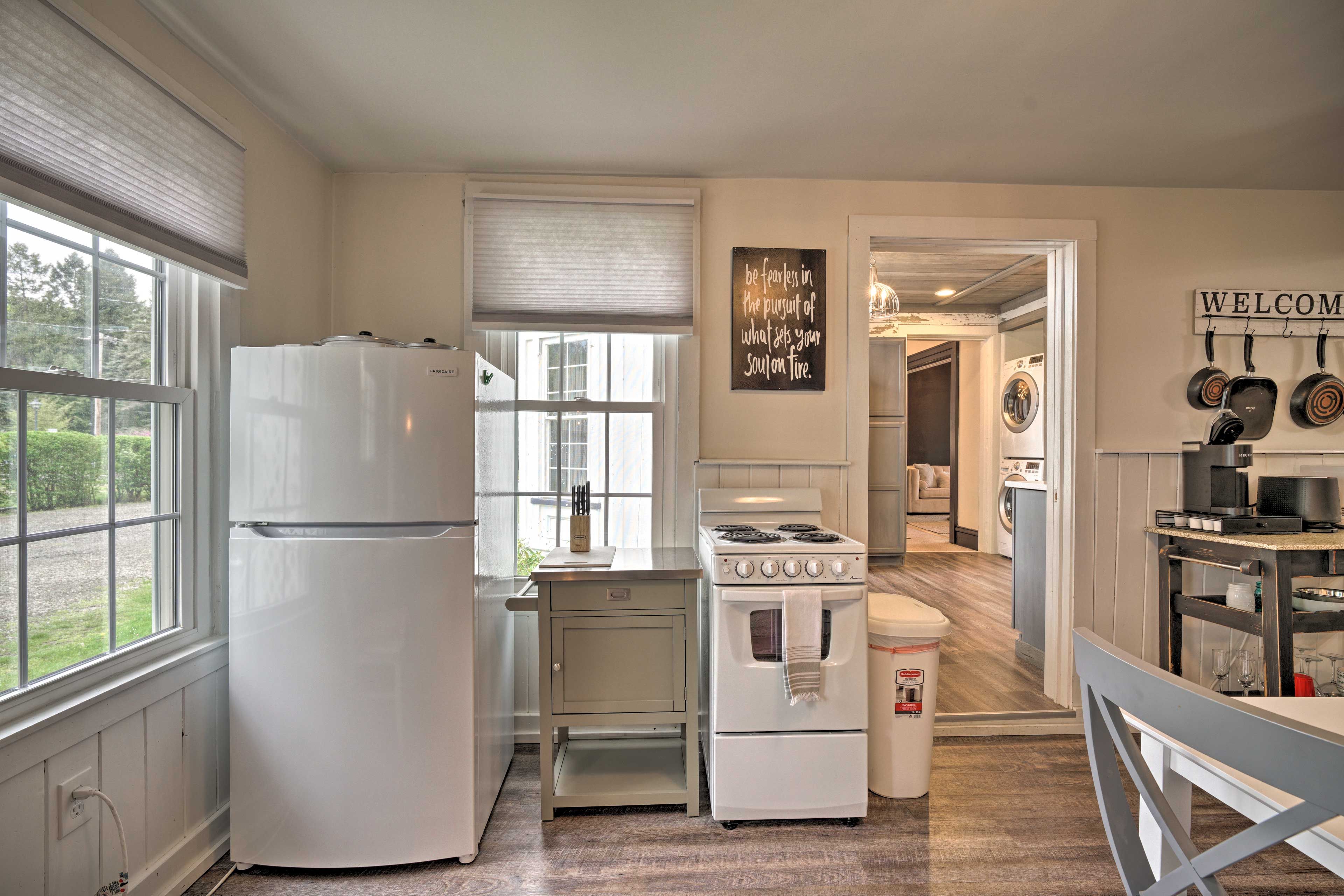Kitchen | Well-Equipped | Keurig | Toaster | Microwave