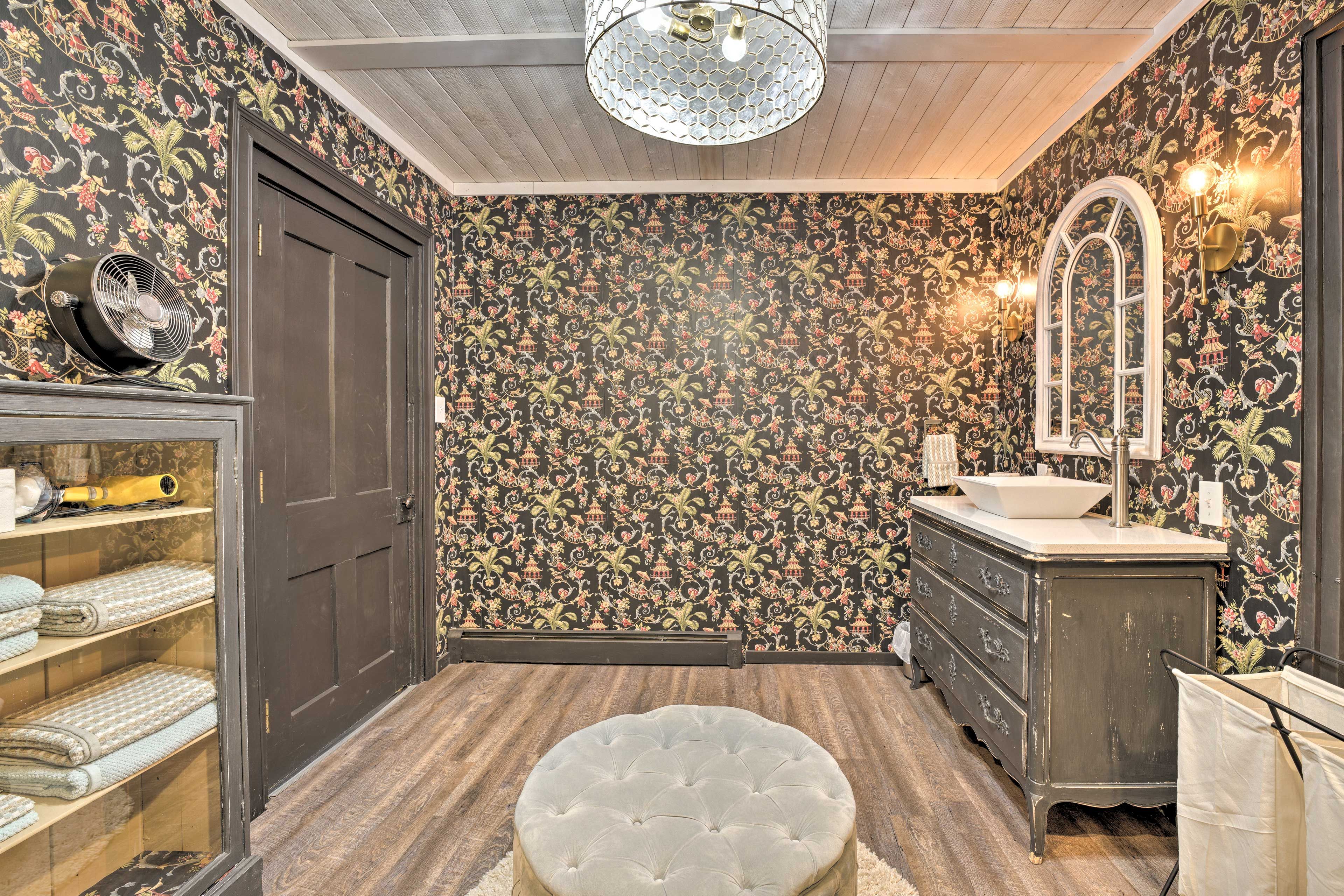Bathroom | Towels Provided