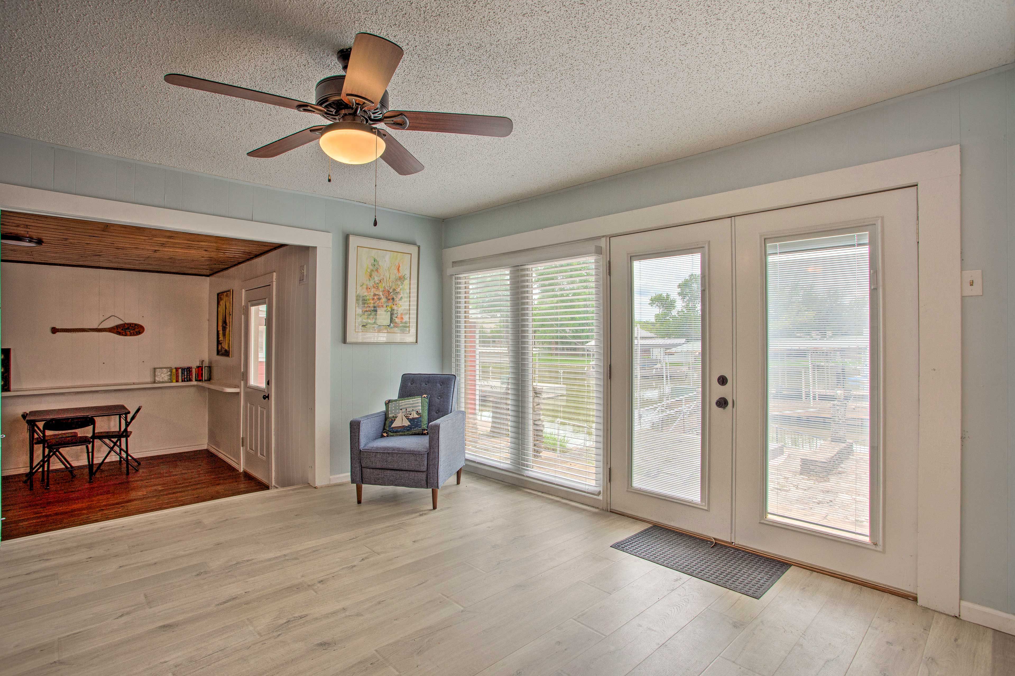 Main Living Space | Free WiFi