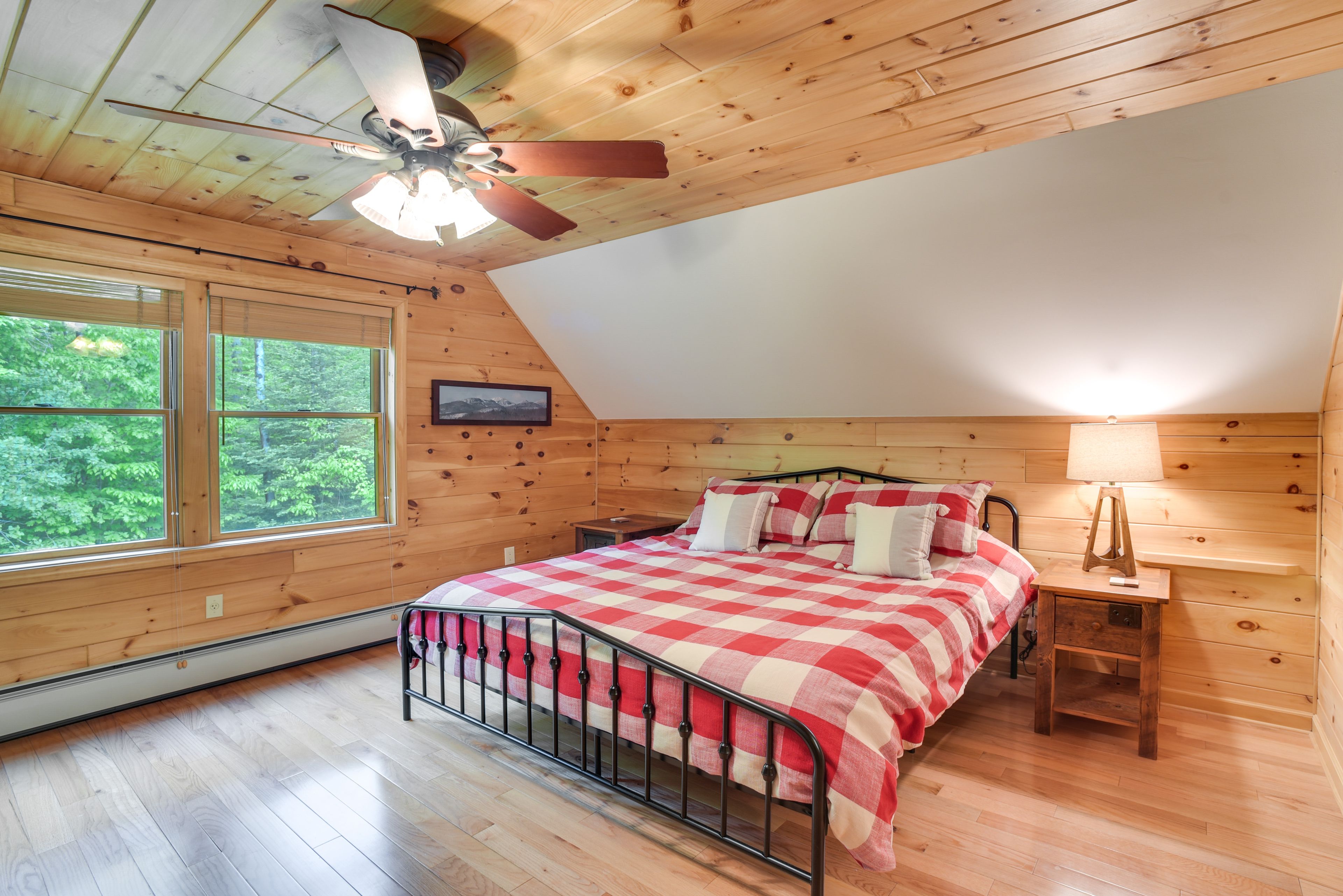 Bedroom 1 | 2nd Floor | King Bed w/ Casper Mattress