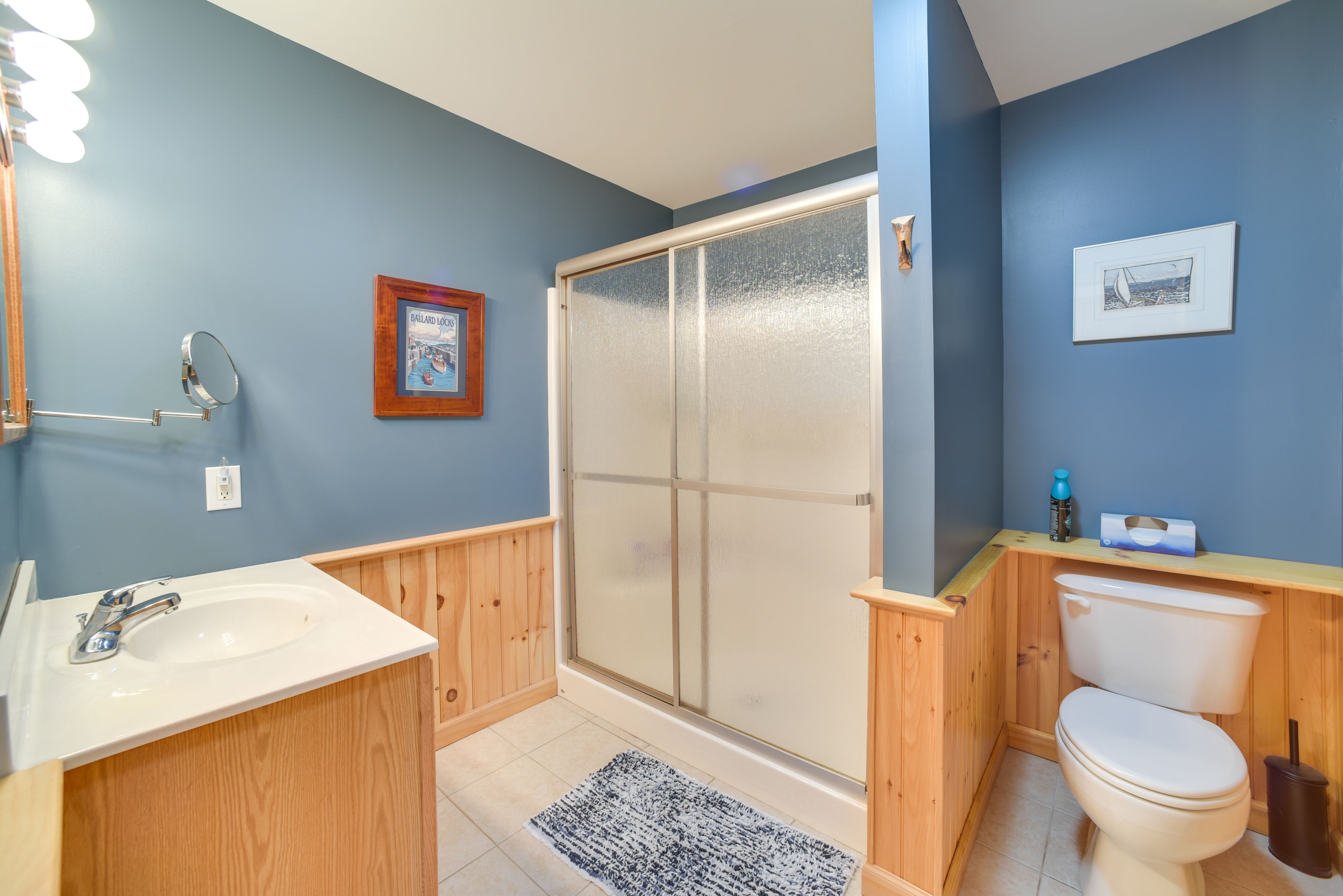 Bathroom | 1st Floor | Complimentary Toiletries | Towels Provided | Hair Dryer