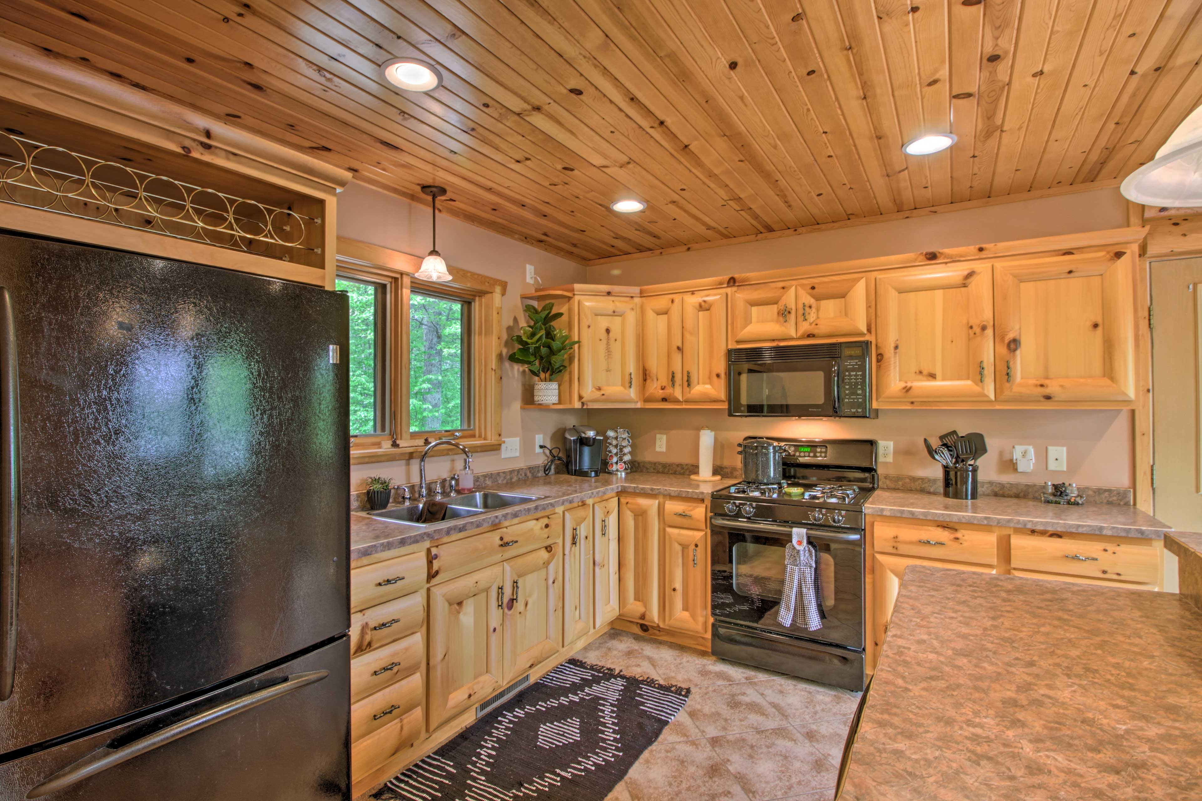 Well-Equipped Kitchen | Toaster