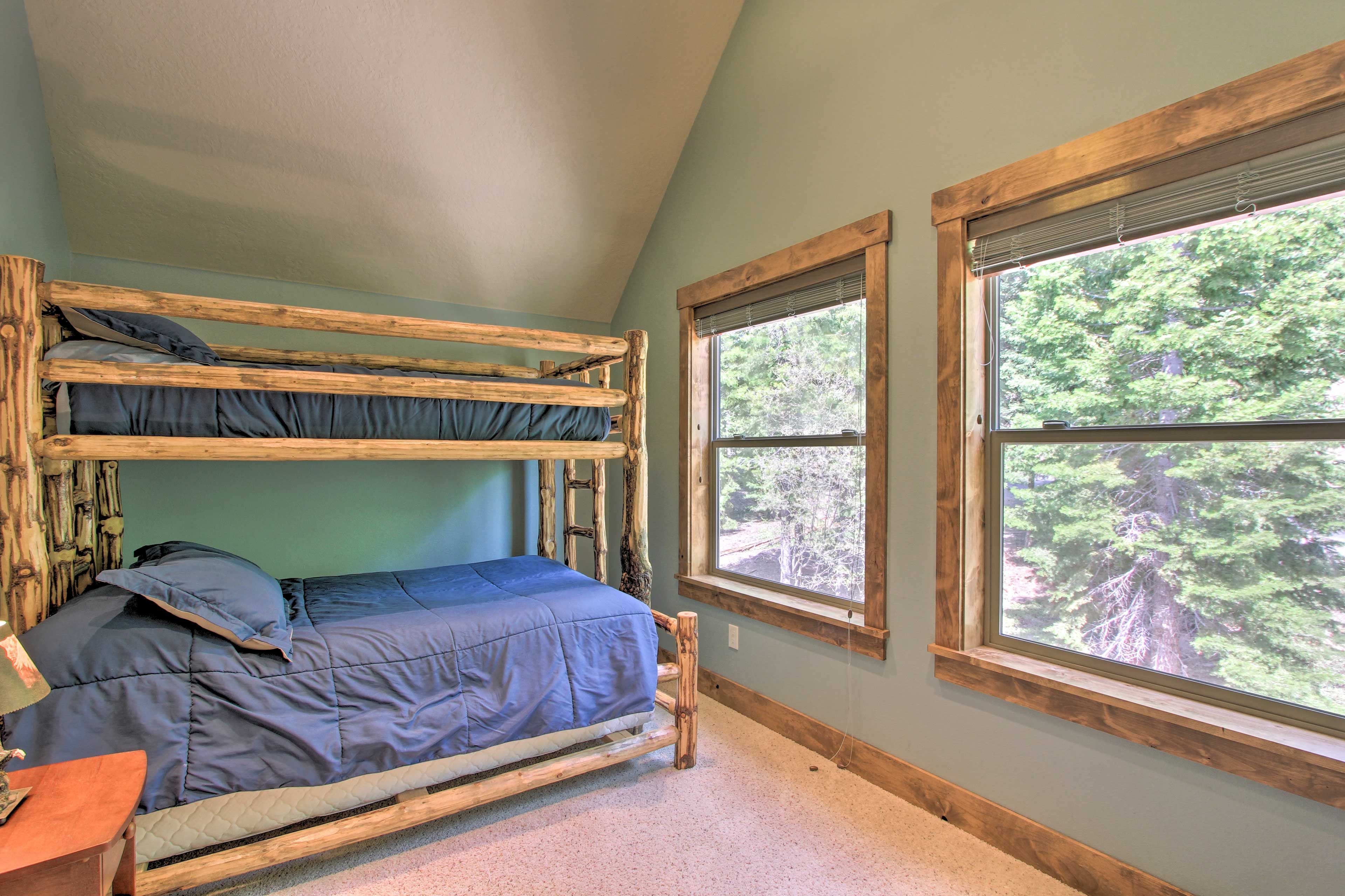 Bedroom 3 | Twin/Full Bunk Bed | 2nd Floor