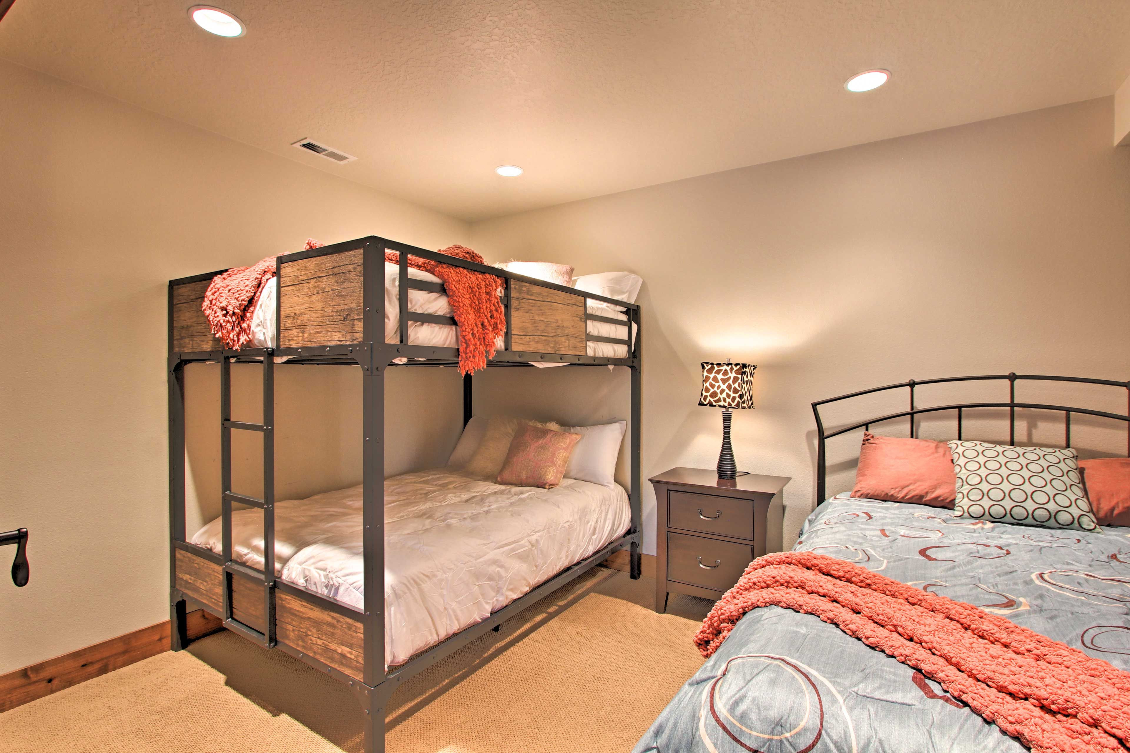 Bedroom 4 | Queen Bed | 2 Full Beds | Ground Floor