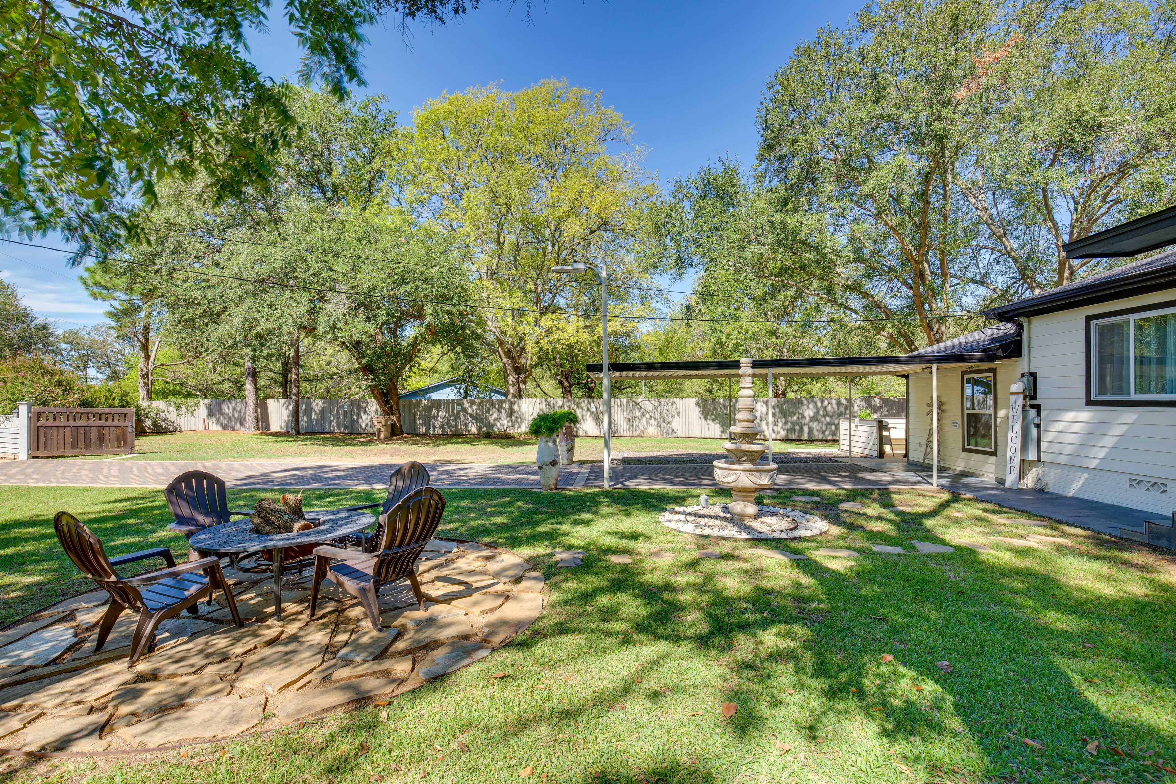 Front Outdoor Space