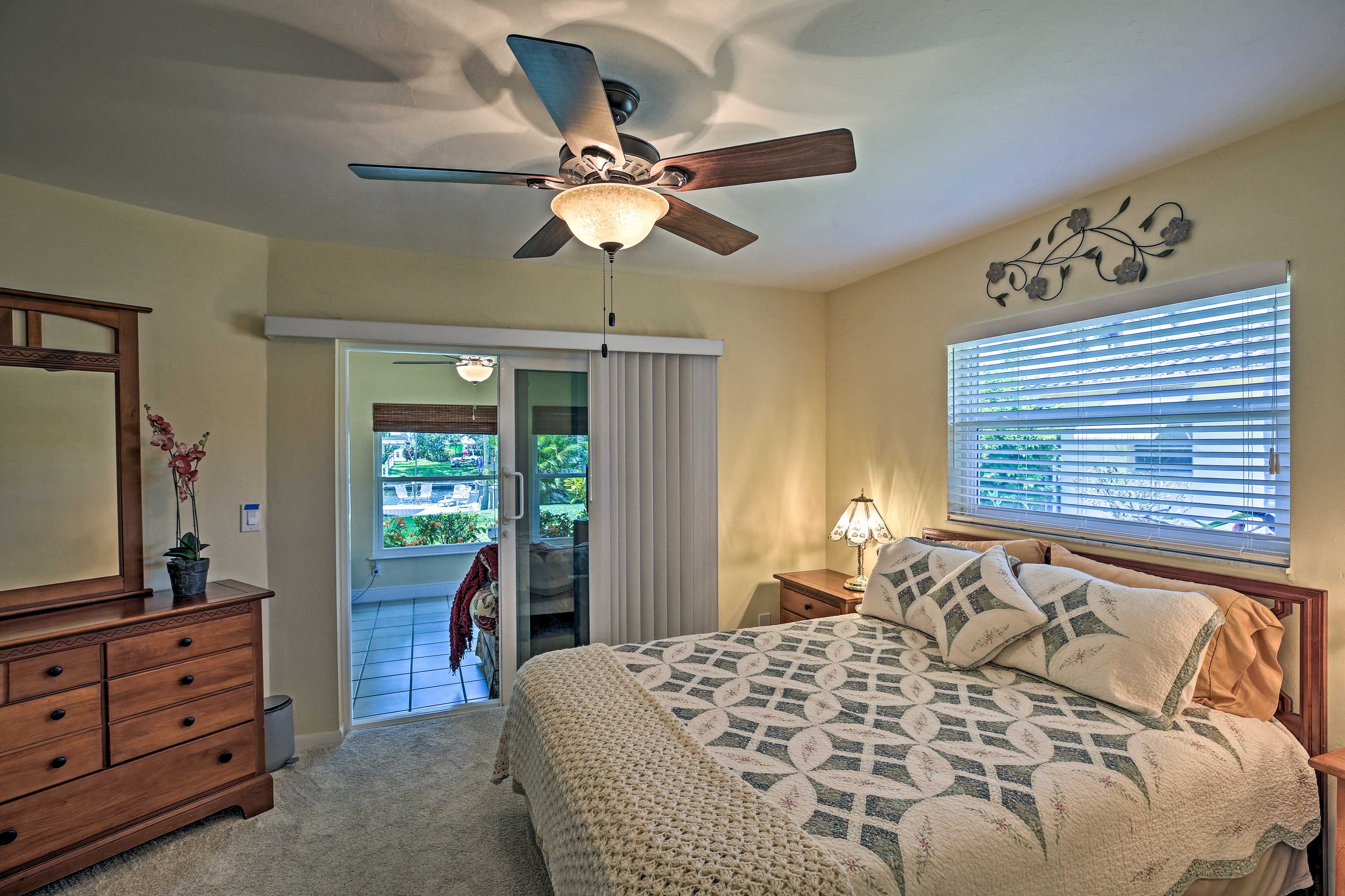 Bedroom 2 | King Bed