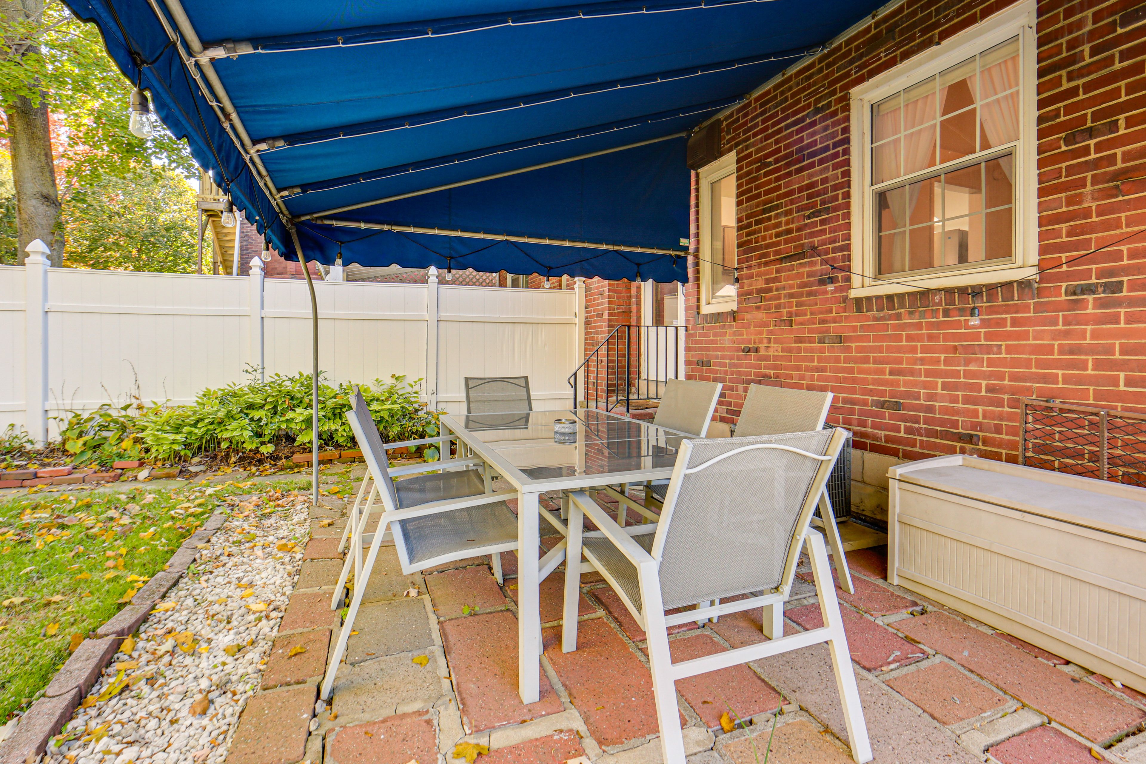 Patio | Outdoor Dining