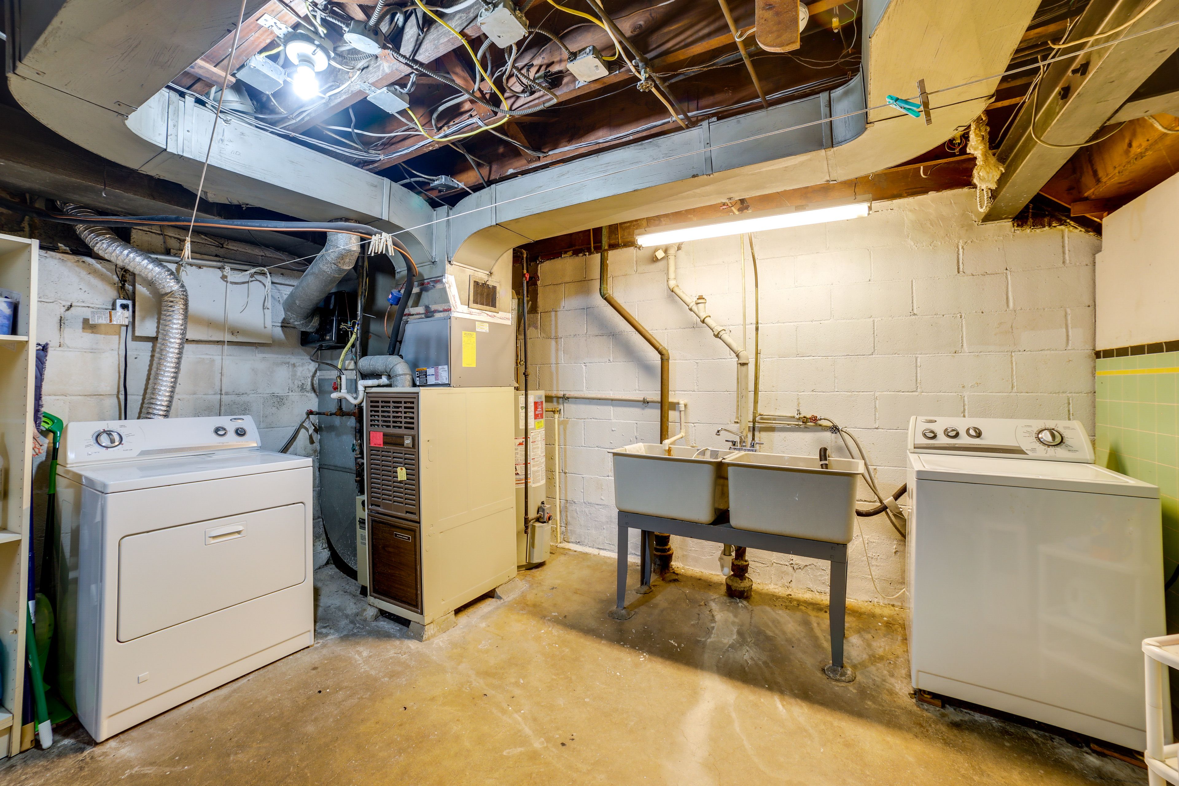 Washer & Dryer | Lower Level