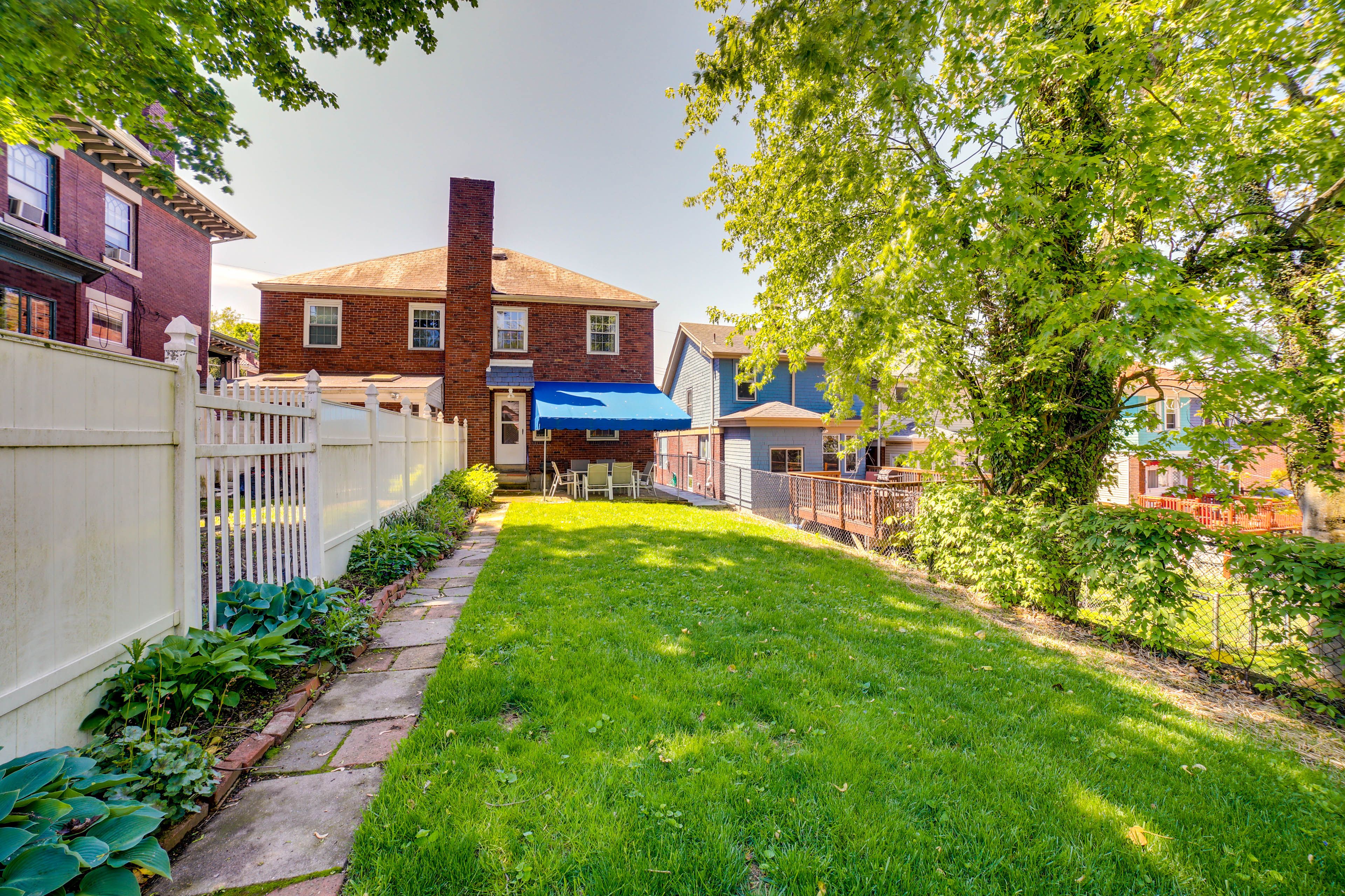 Private Backyard | Furnished Patio