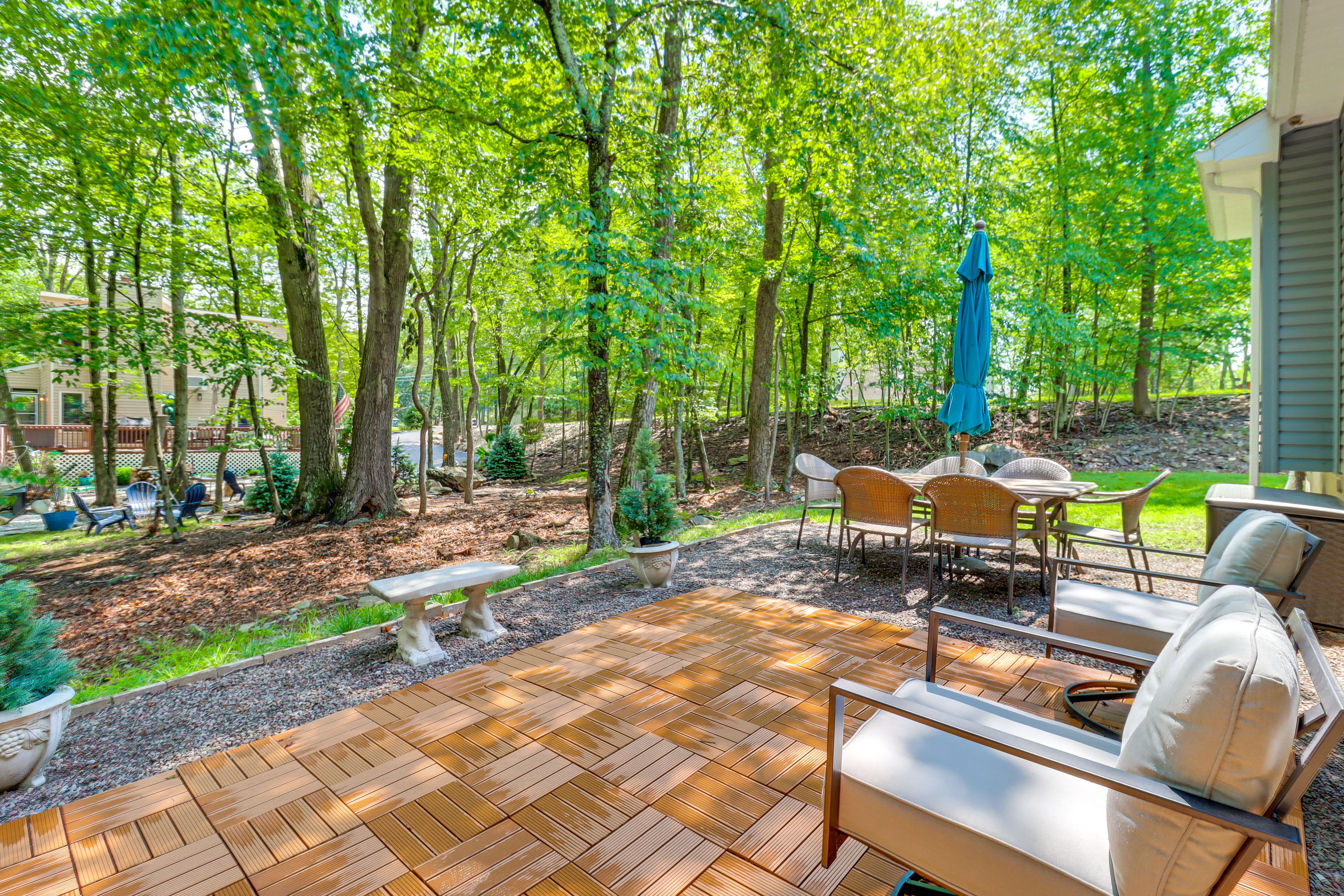 Patio | Outdoor Dining