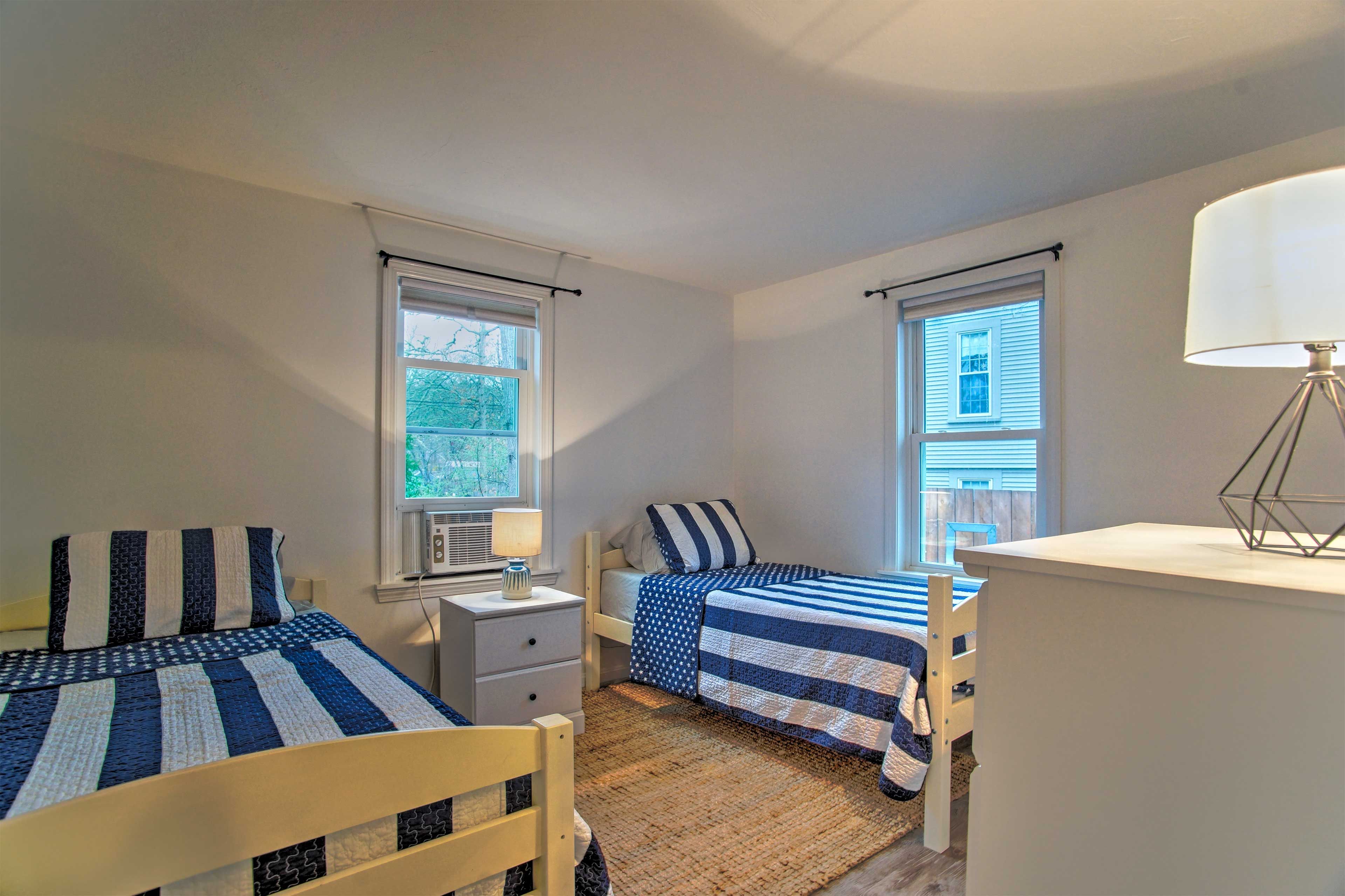Bedroom 2 | 2 Twin Beds