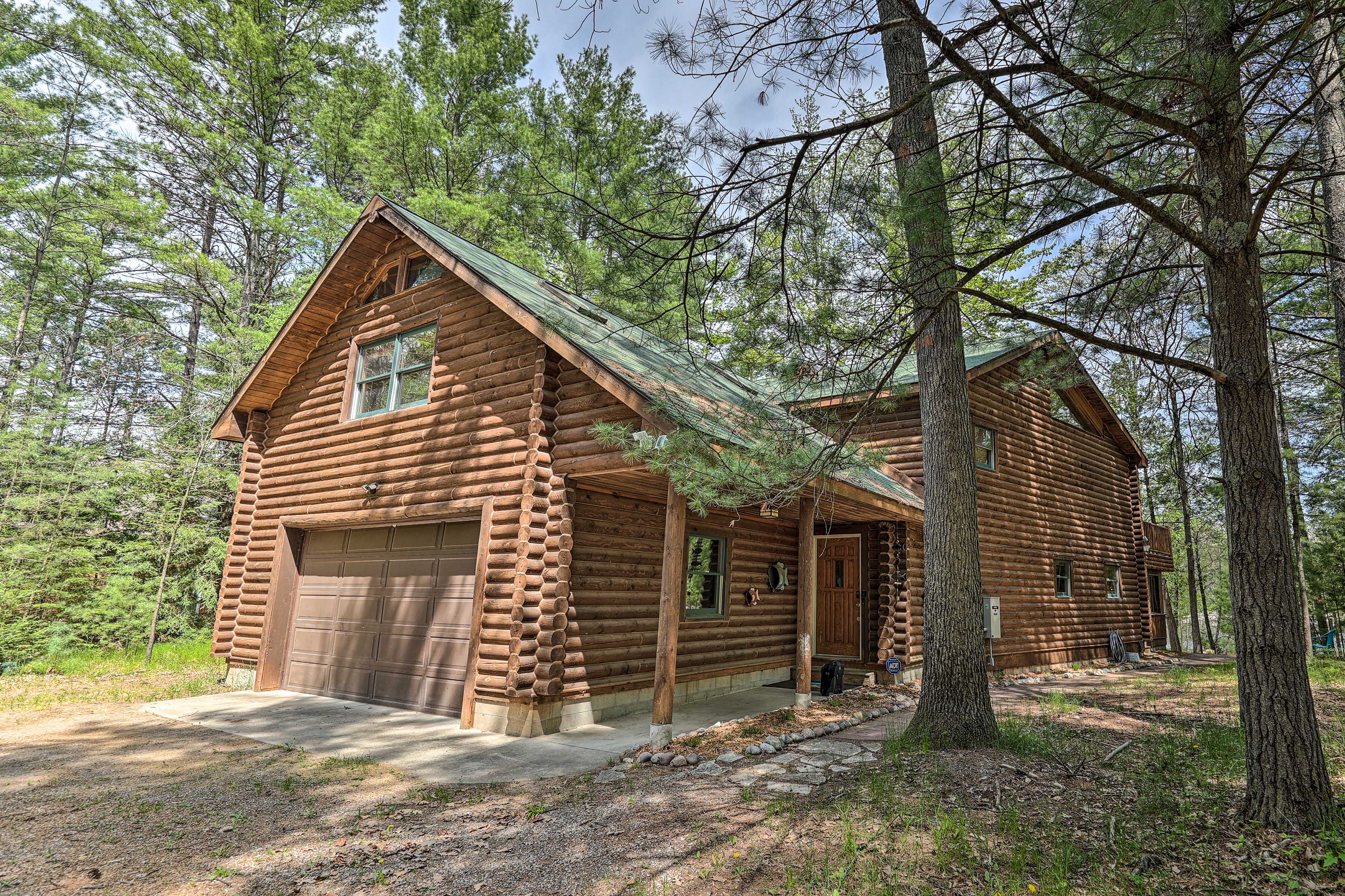 Home Exterior | 2 Steps to Access | Garage (1 vehicle) | Driveway (4 vehicles)