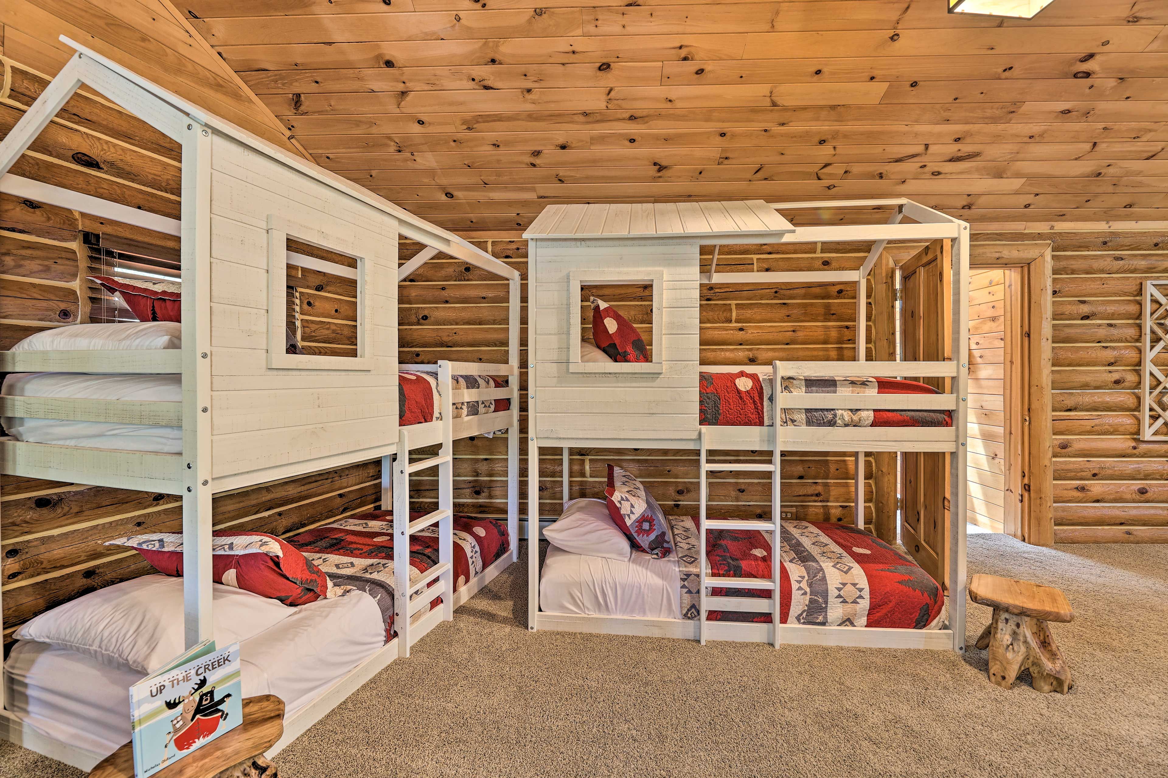 Loft Space | Linens Provided