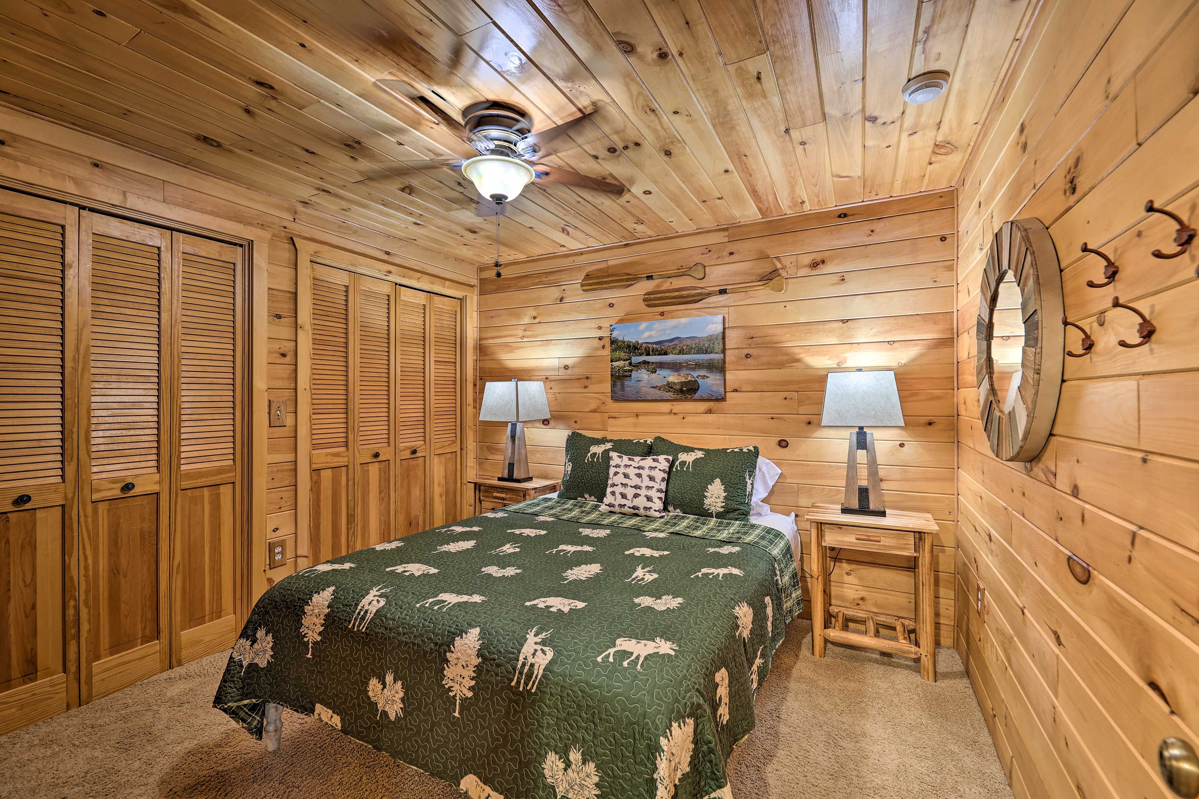Bedroom 2 | Queen Bed | Linens Provided