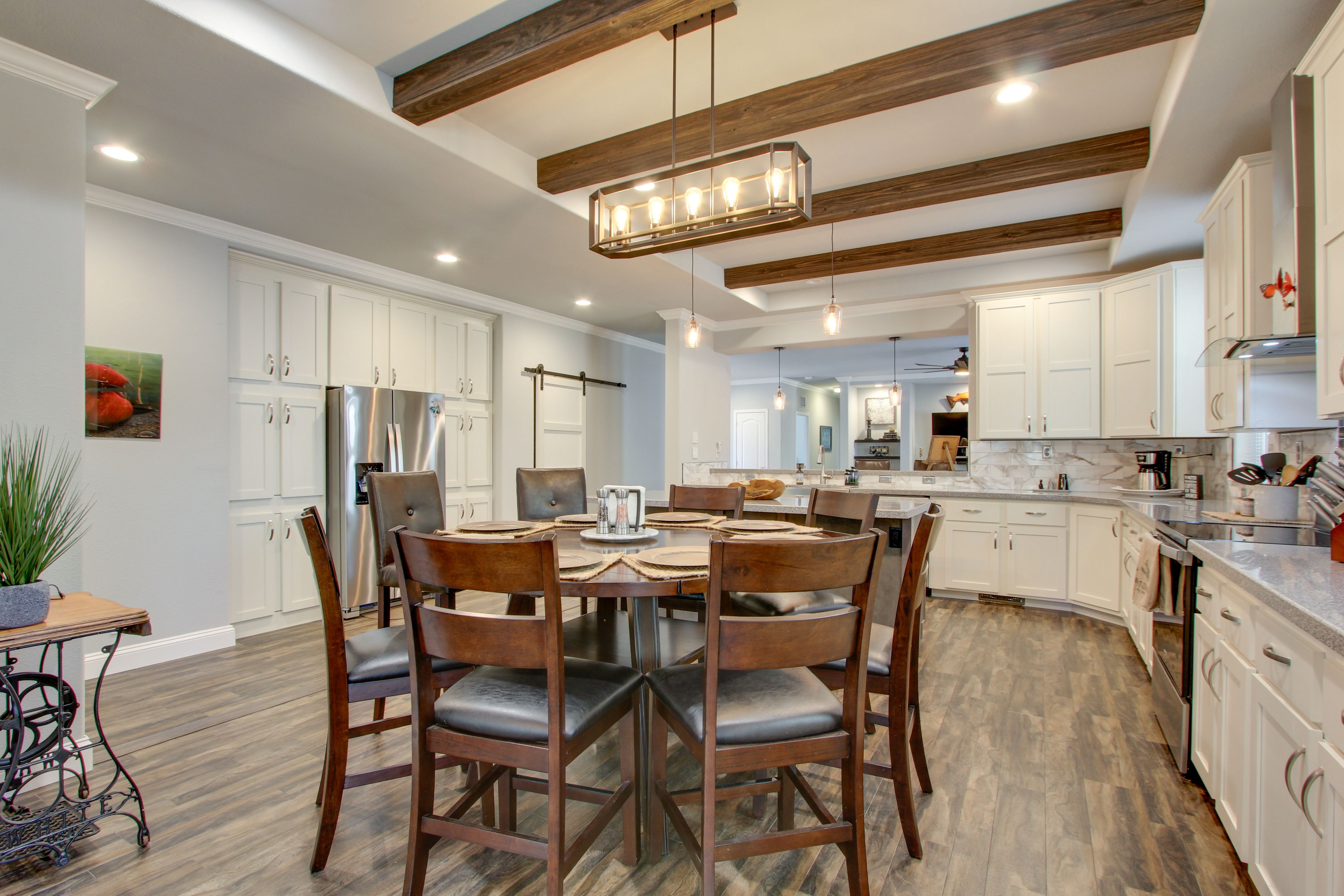Dining Area | Dishware & Flatware Provided | Central A/C & Heat