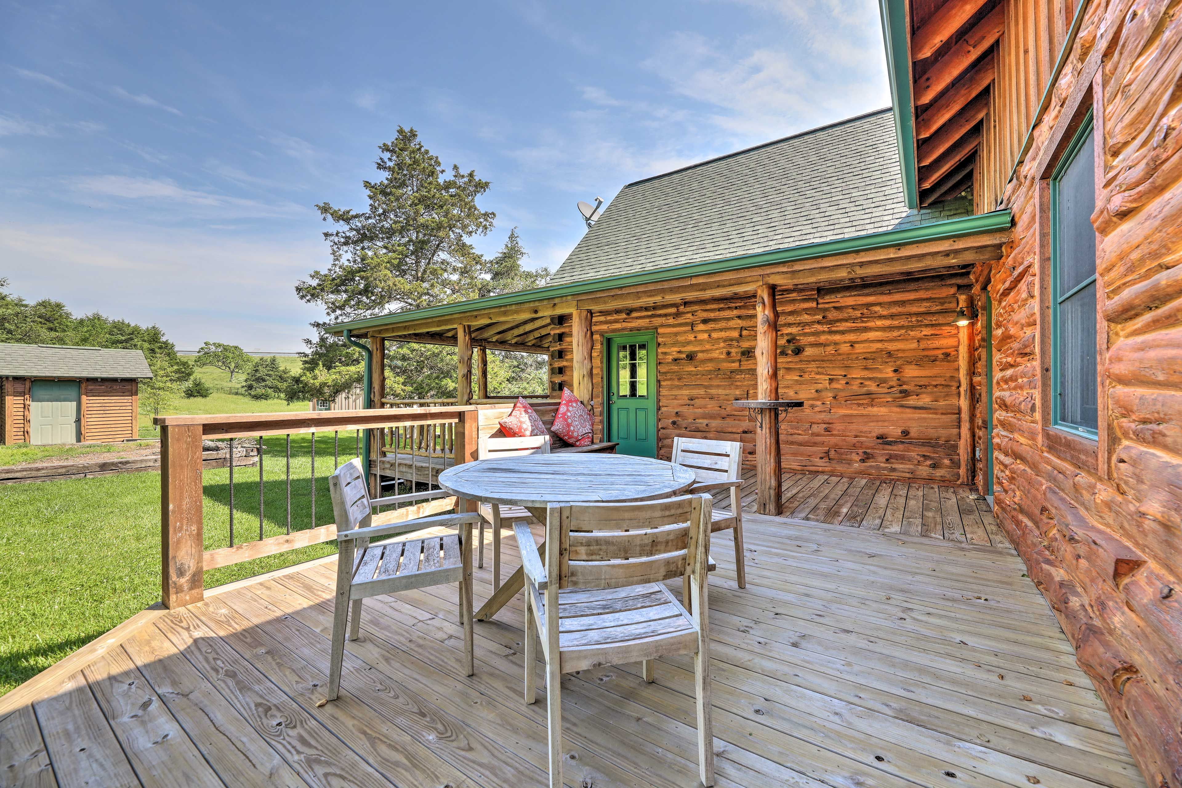 Wraparound Deck