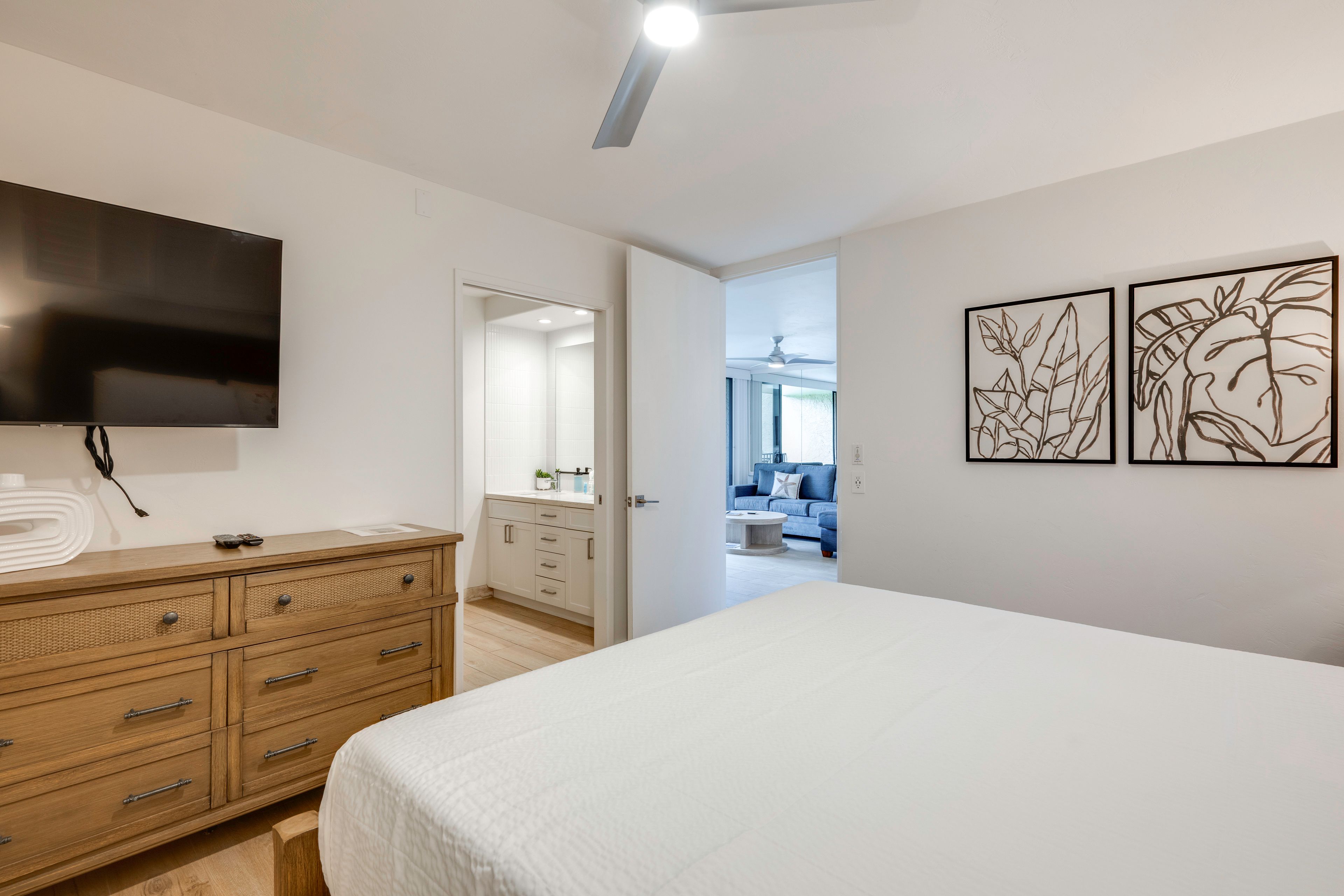 Bedroom 1 | Linens Provided