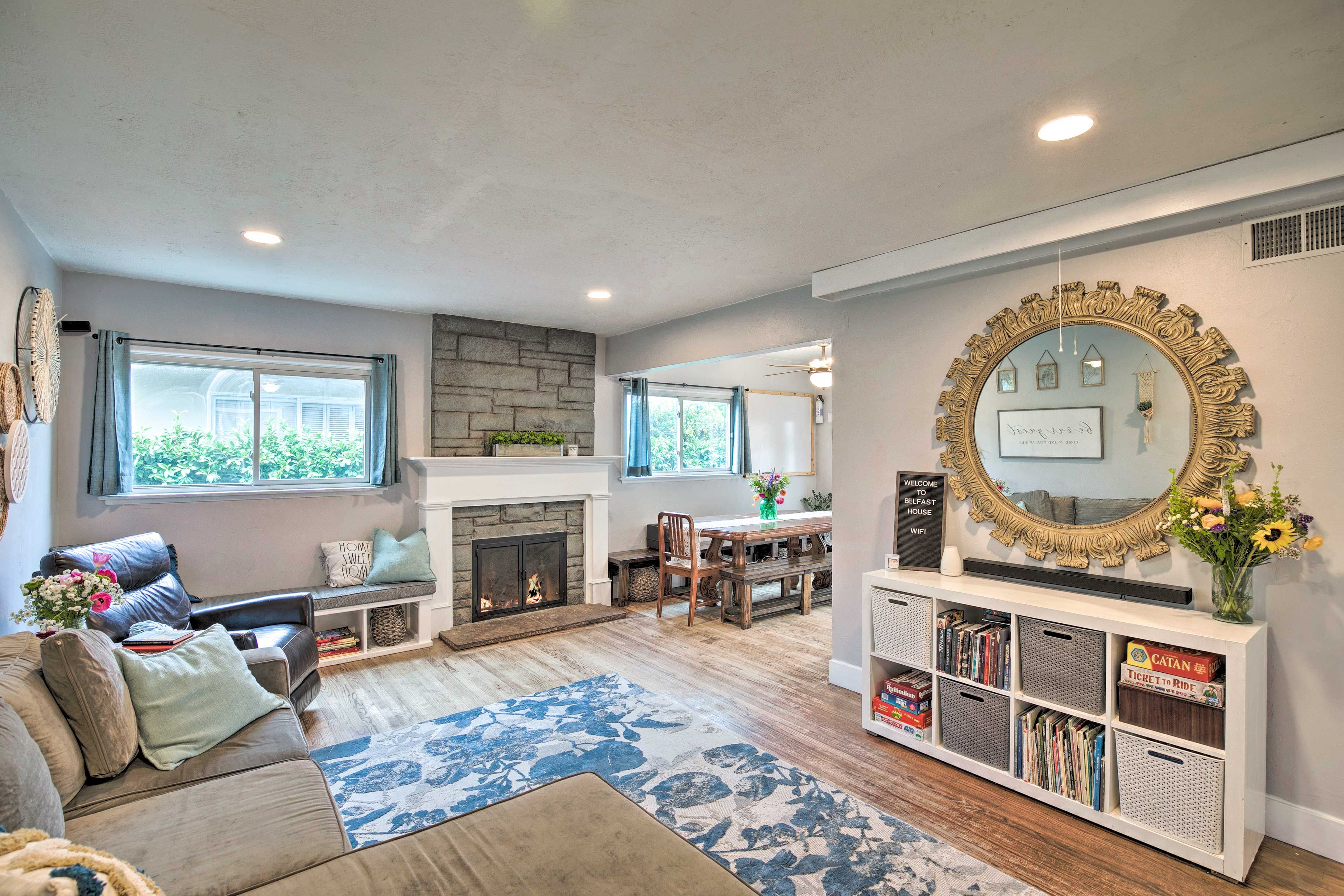 Living Room | Free WiFi